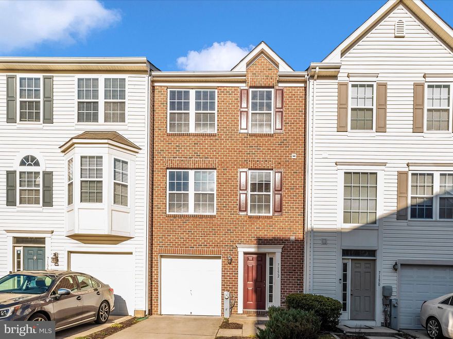 Welcome to this spacious 3-level garage townhome featuring 3 bedrooms, 2.5 bathrooms, with one of the rarest features you’ll find in a townhome: nothing to see behind the house except open views and peaceful nature. It’s the perfect private retreat!
The ground-level entry offers convenience and functionality with a one-car garage and a cozy recreation room complete with a gas fireplace—perfect for relaxing or entertaining, or step outside the back door to take a walk in the natural open space.
Upstairs, the second level is the heart of the home. The gourmet kitchen features a large center island, granite countertops, stainless steel appliances, and a sunny eat-in area. The maintenance free deck offers plenty of opportunity to barbeque or just sit and enjoy the view.
The kitchen also opens to a bright and spacious living room, ideal for both everyday living and hosting guests.
On the upper level, you’ll find a luxurious primary suite with vaulted ceilings and a super bath, including a soaking tub for ultimate relaxation. Two additional bedrooms and another full bath provide plenty of space for family or guests. Great neighborhood amenities included too; outdoor pool, clubhouse, and playgrounds!.
Bonus! Condo fee includes exterior maintenance -new roof being installed May 2025!
Conveniently located near major commuter routes, shopping, and schools—this home truly has it all.
Don’t miss out—schedule your showing today and experience the unique privacy and comfort this home offers!