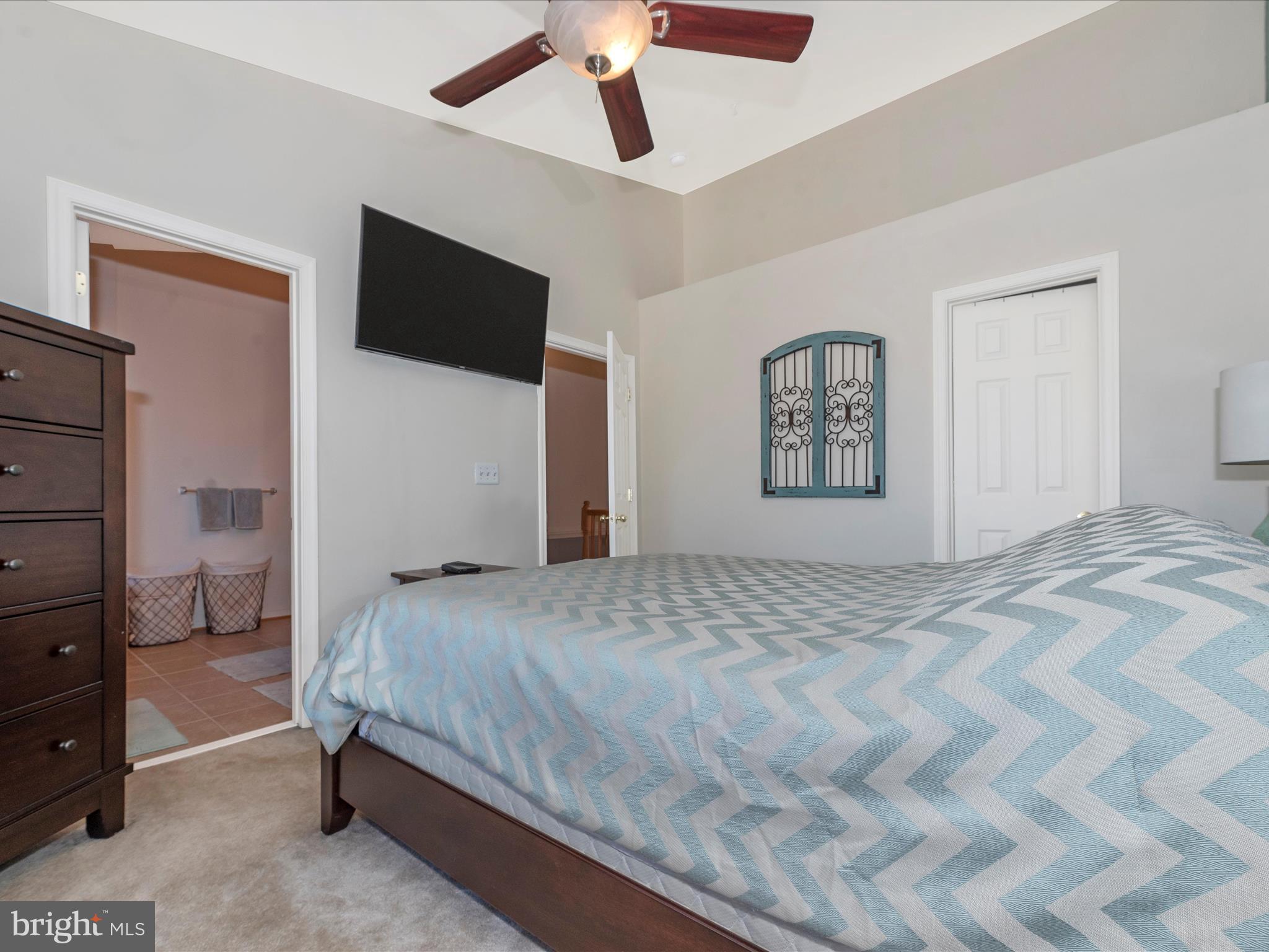 WATERS EDGE - Residential