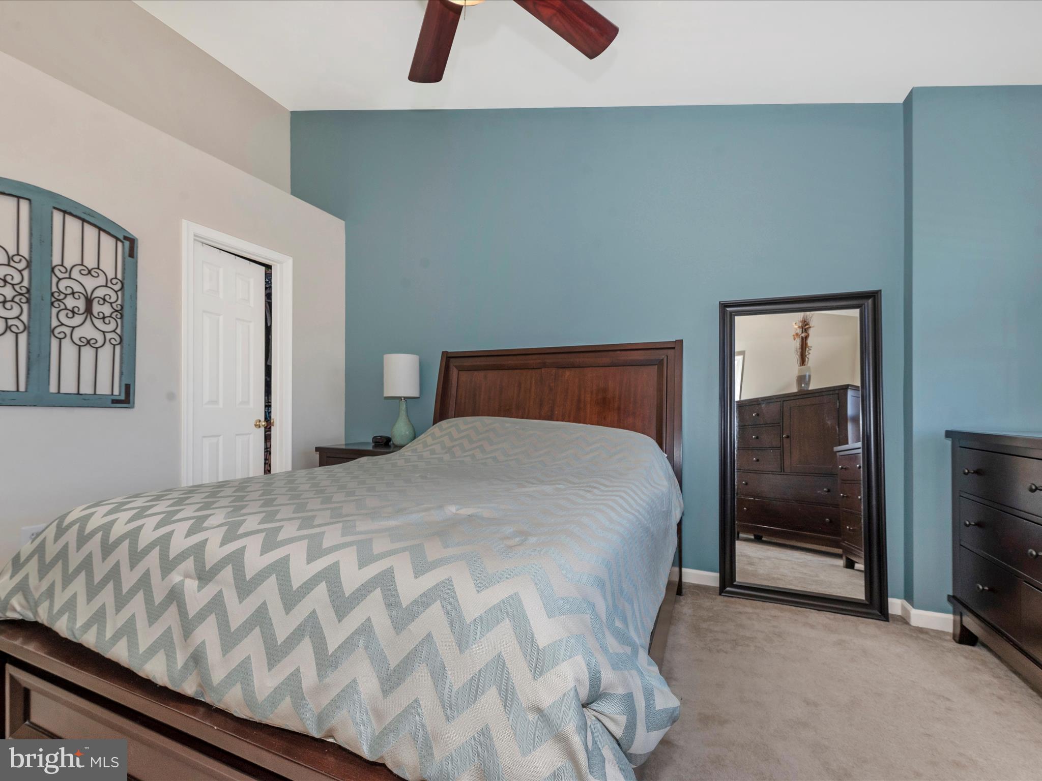 WATERS EDGE - Residential