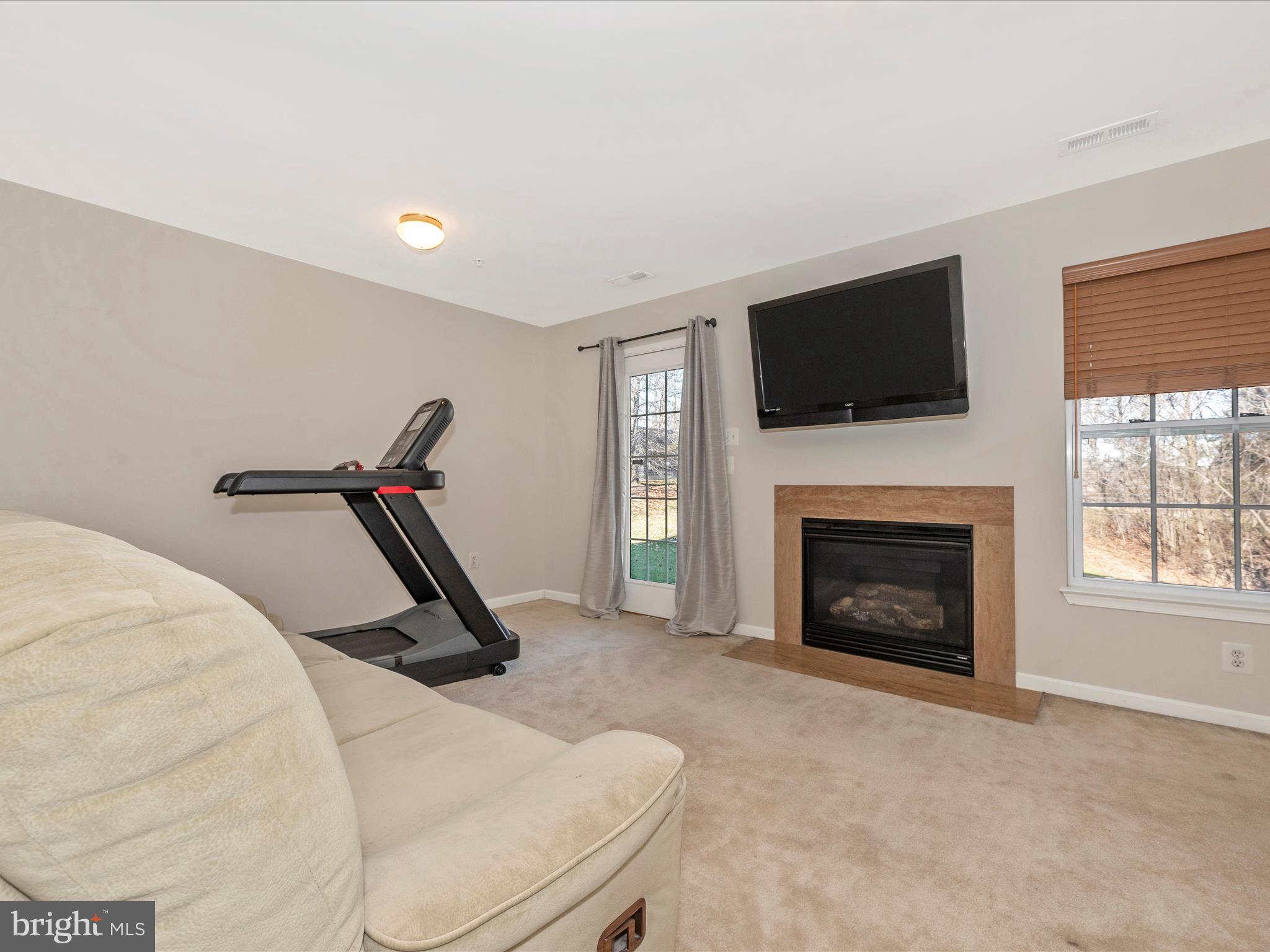 WATERS EDGE - Residential