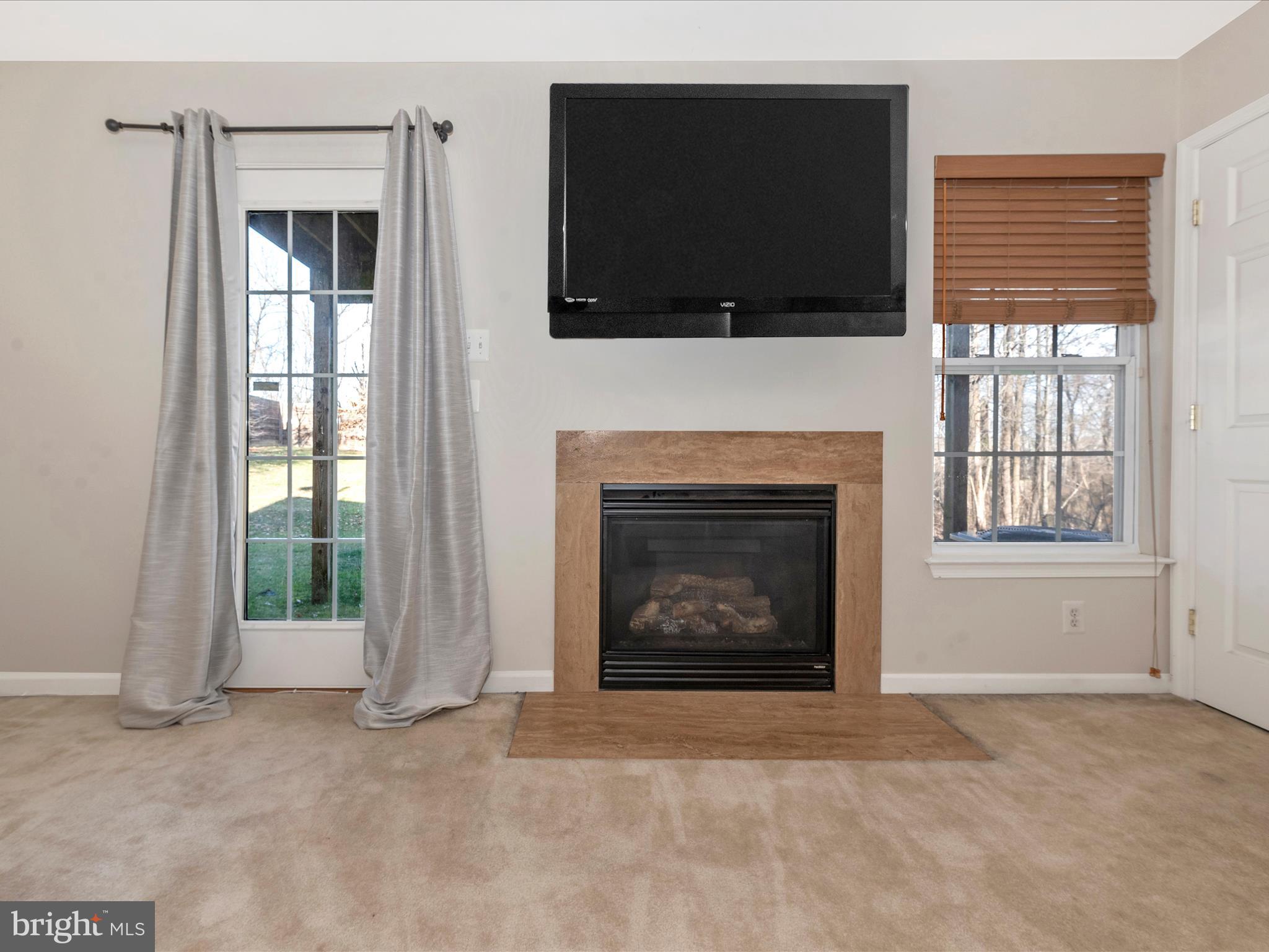 WATERS EDGE - Residential