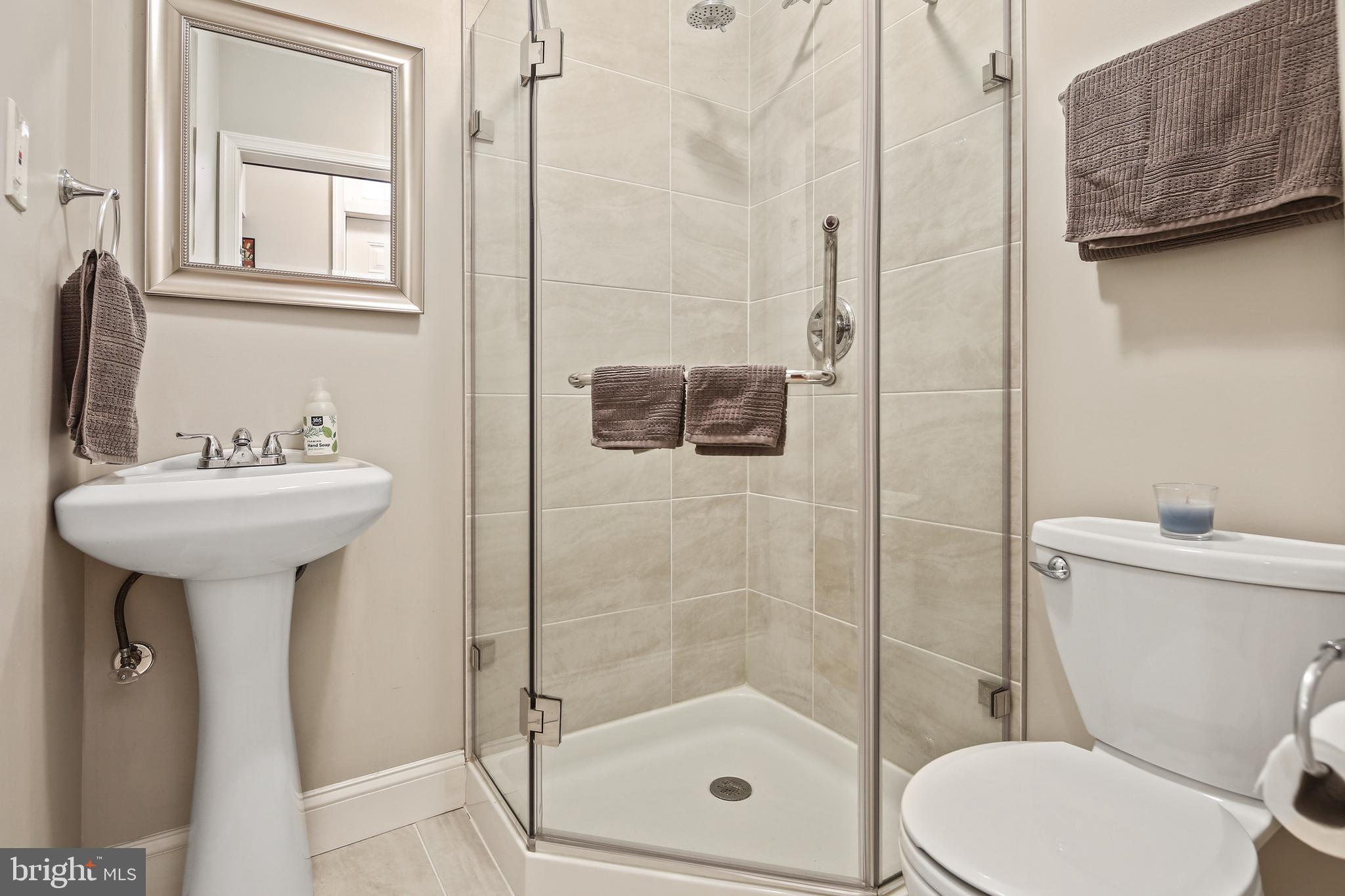 BUTCHERS HILL - Residential