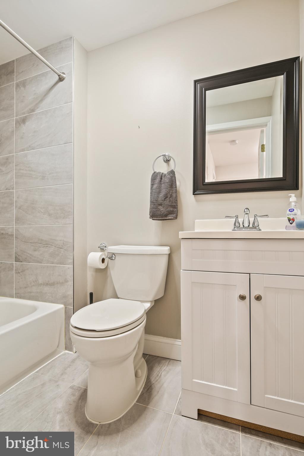 BUTCHERS HILL - Residential