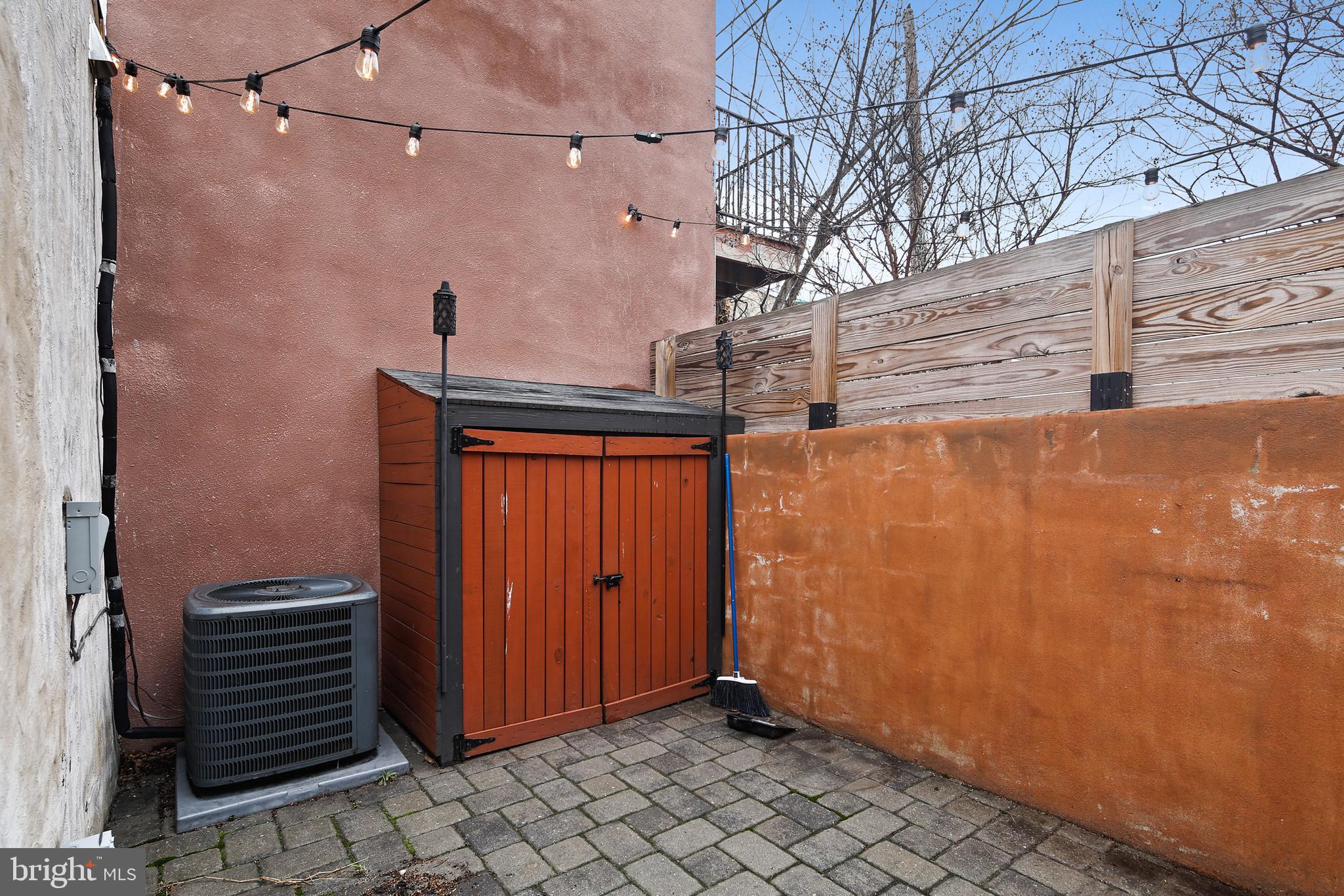 BUTCHERS HILL - Residential