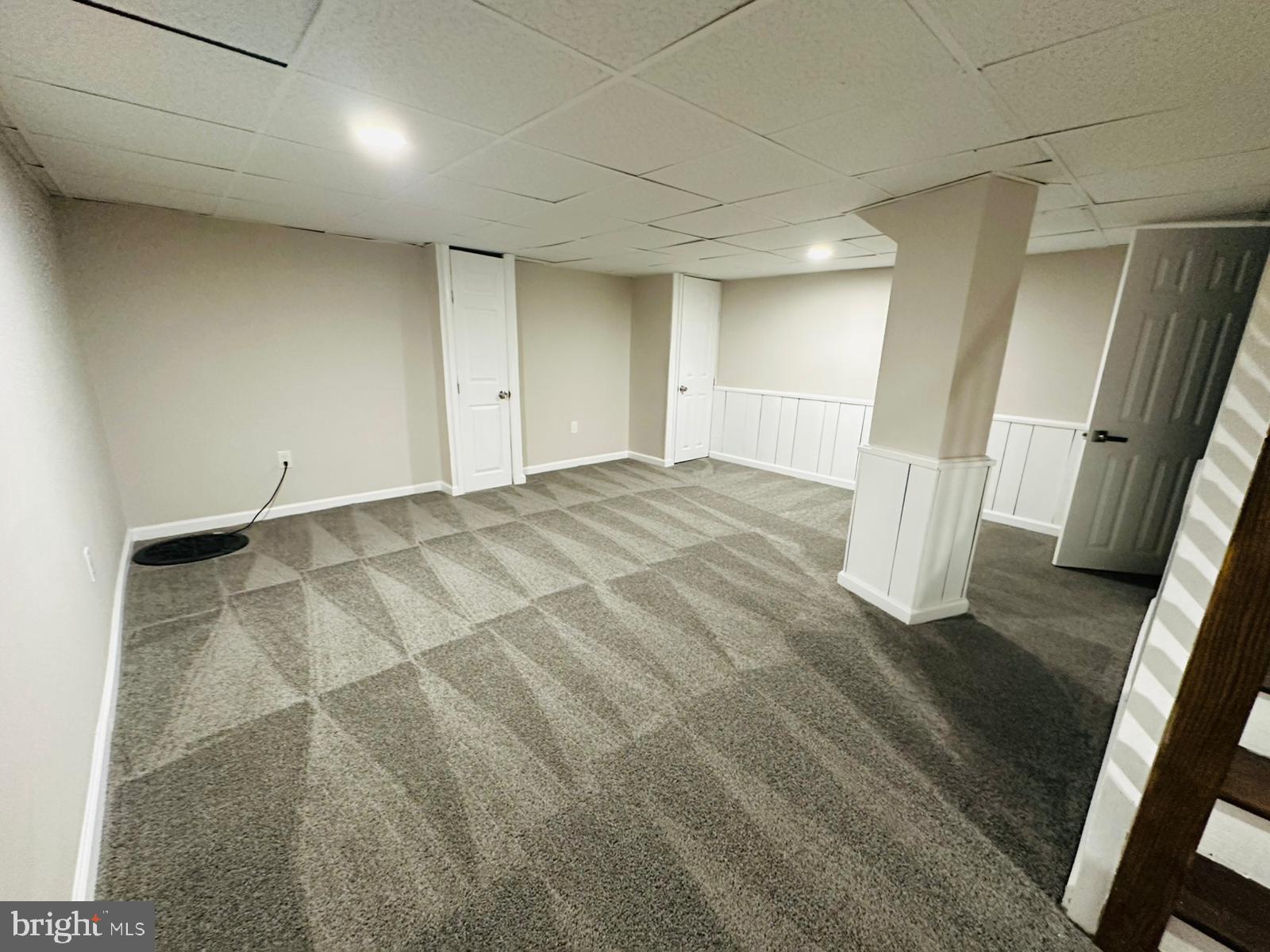 EAST FALLS - Residential Lease