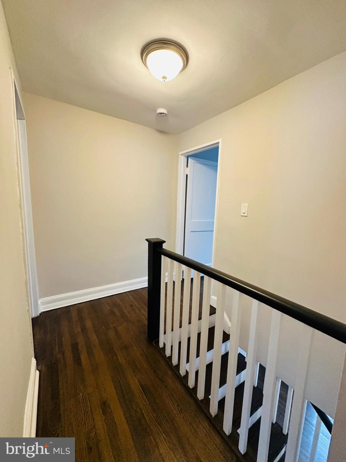 EAST FALLS - Residential Lease