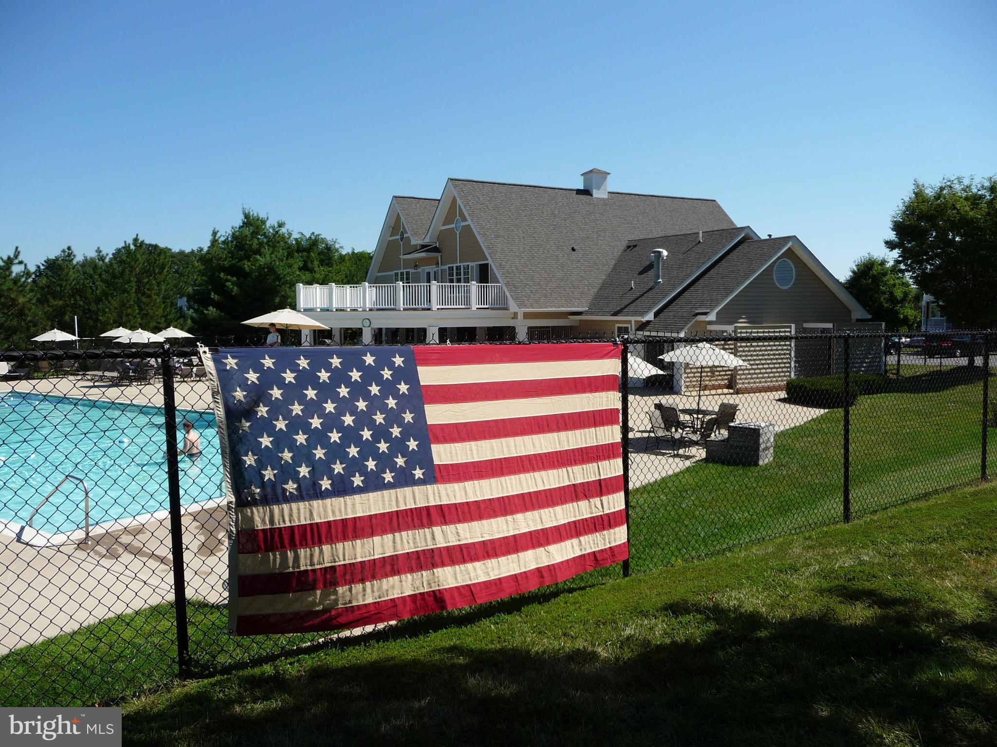 VISTAS AT WASHINGTONIAN WOODS - Residential