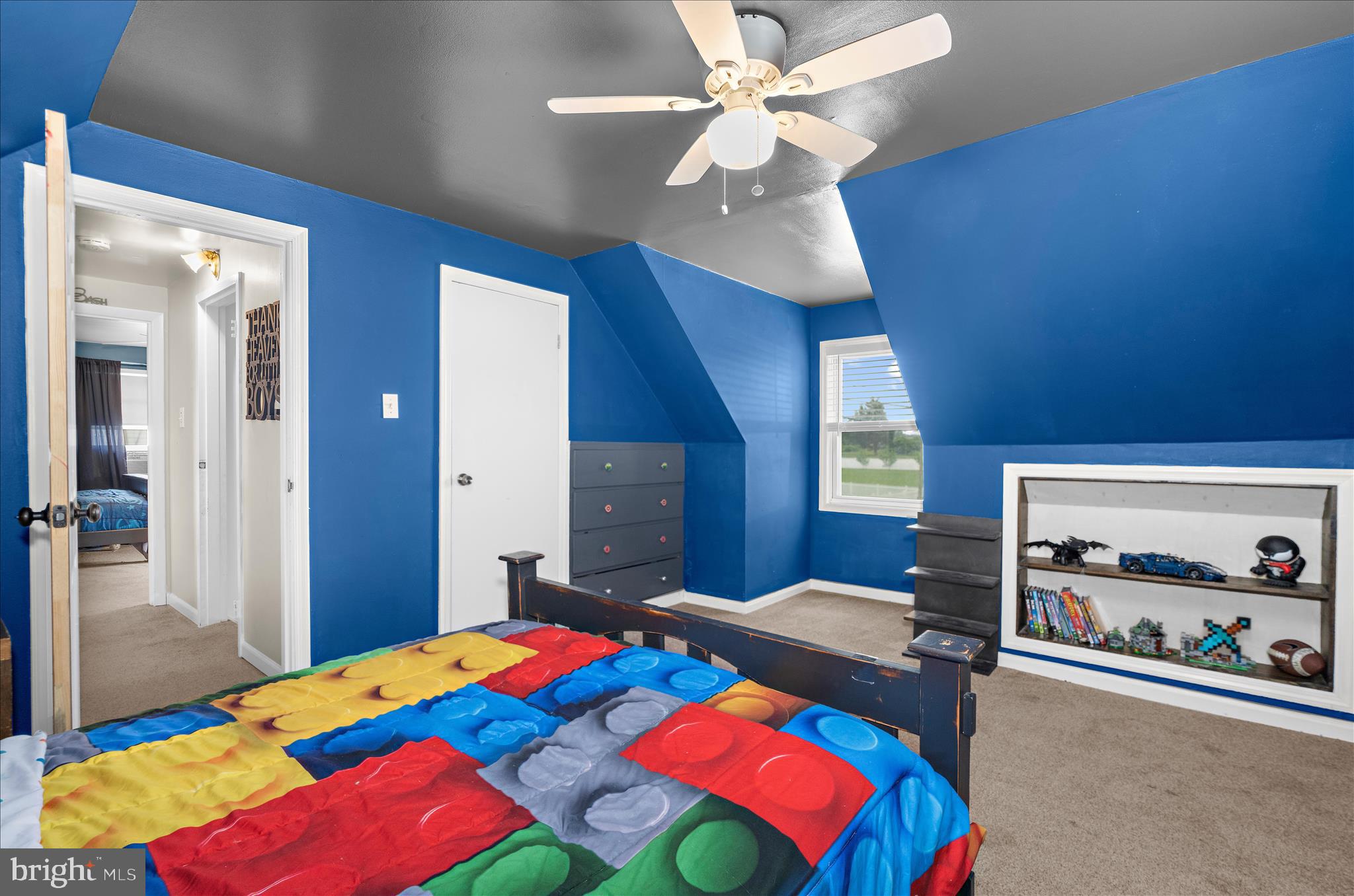 CHESTNUT HILL - Residential