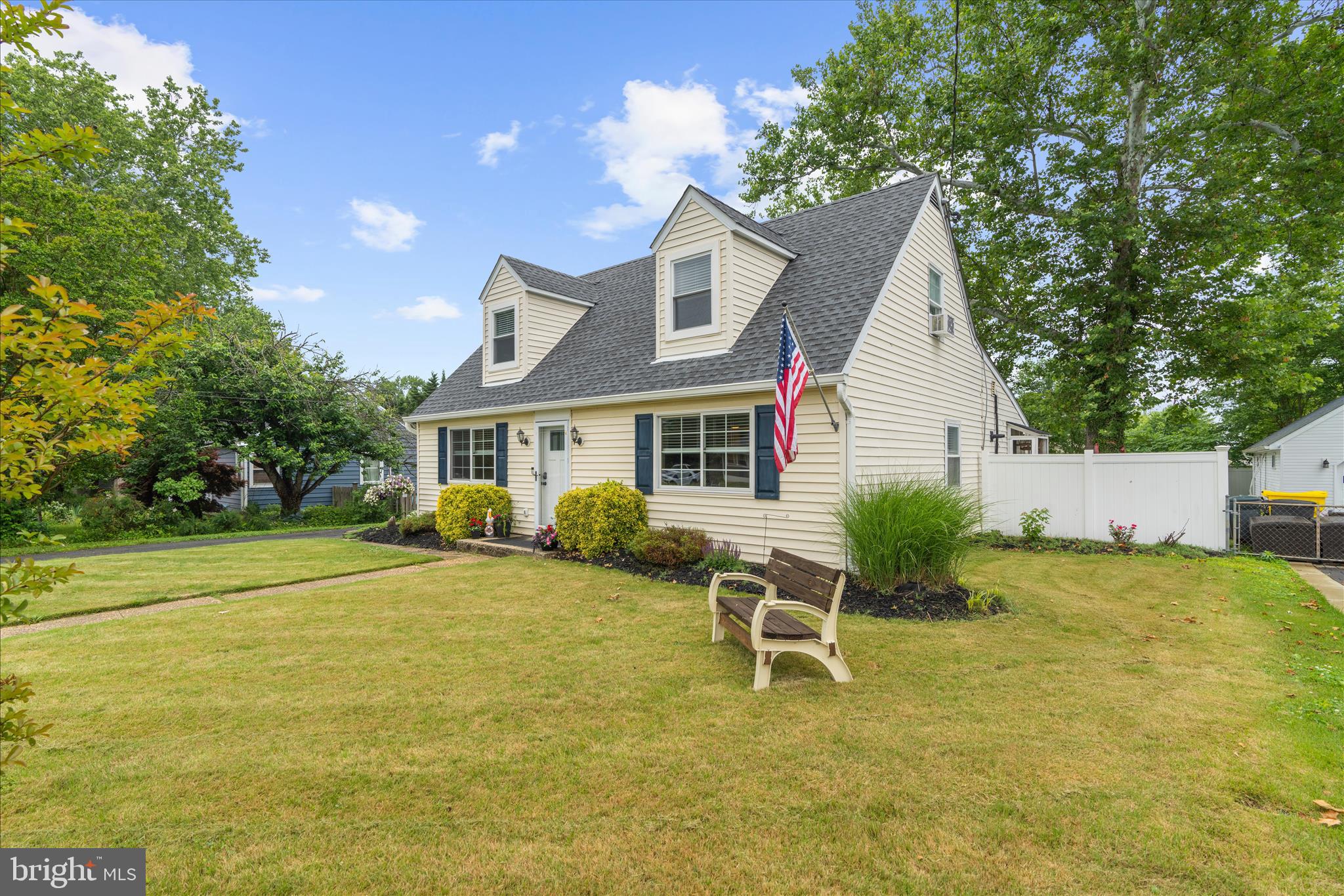 CHESTNUT HILL - Residential