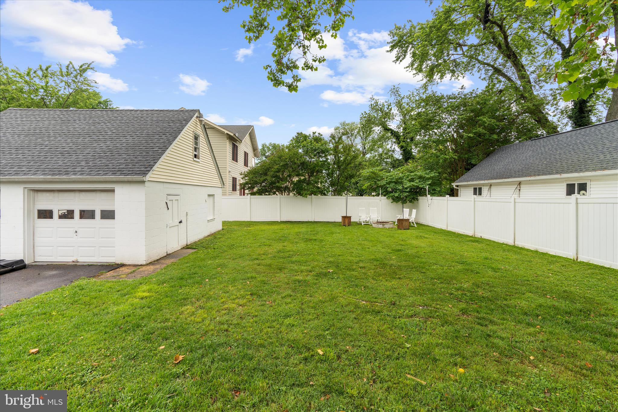 CHESTNUT HILL - Residential