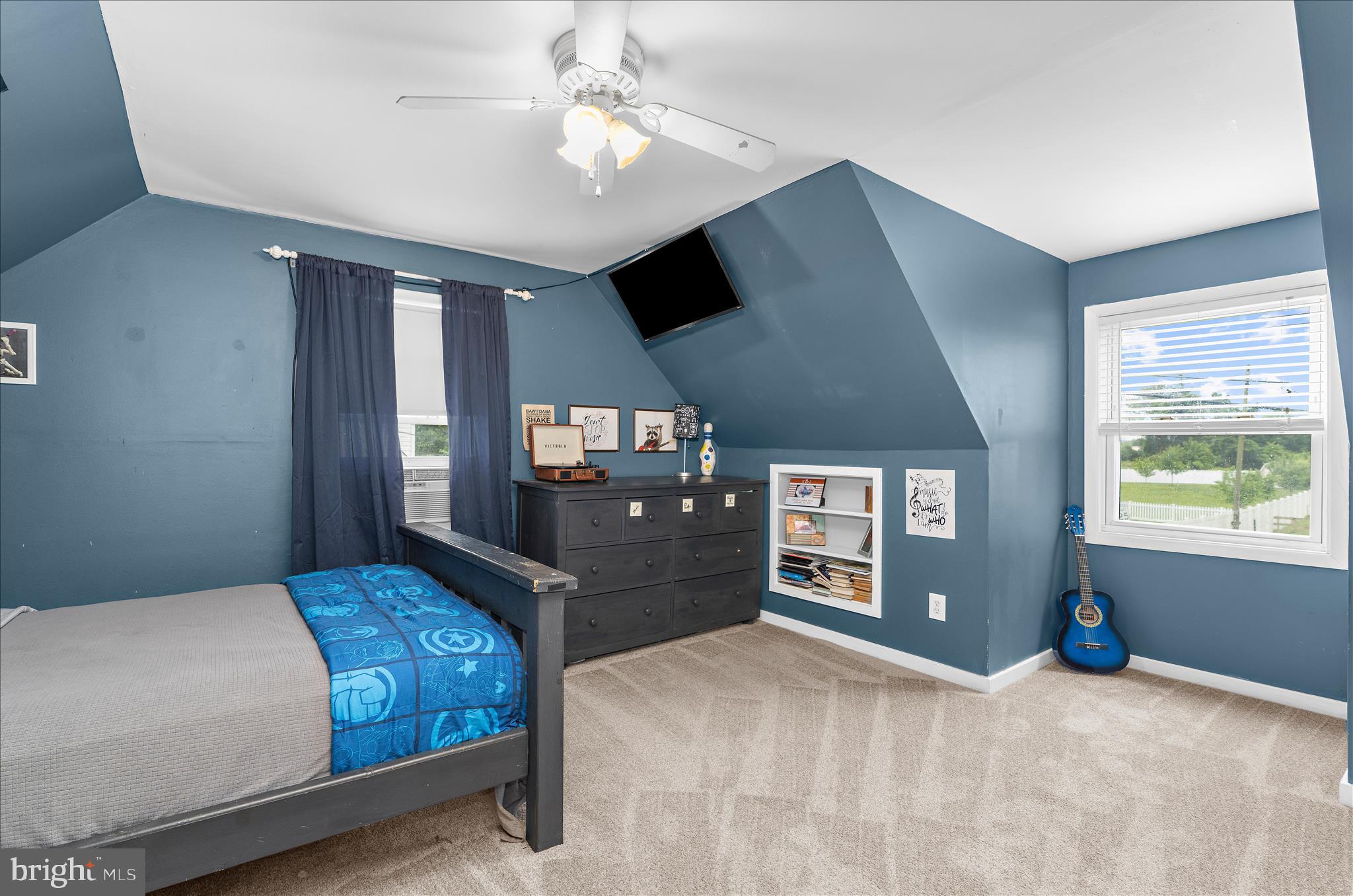 CHESTNUT HILL - Residential