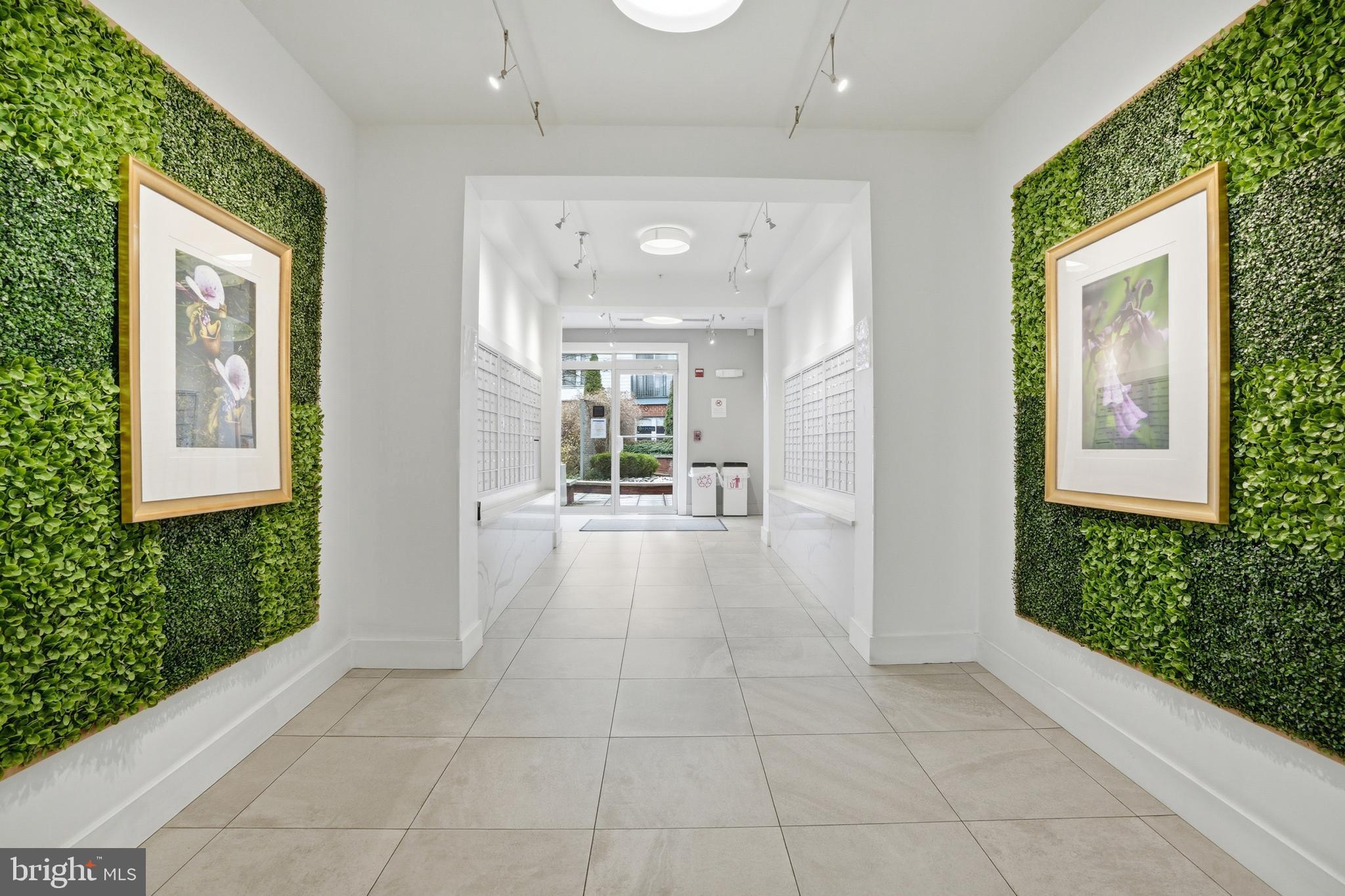 1800 WILSON - Residential