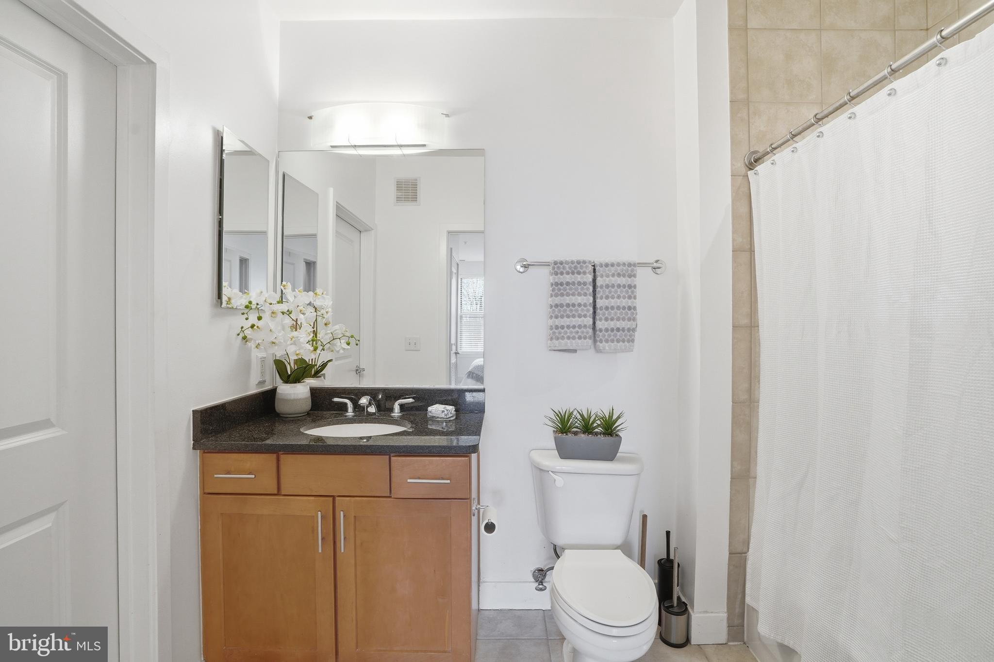 1800 WILSON - Residential