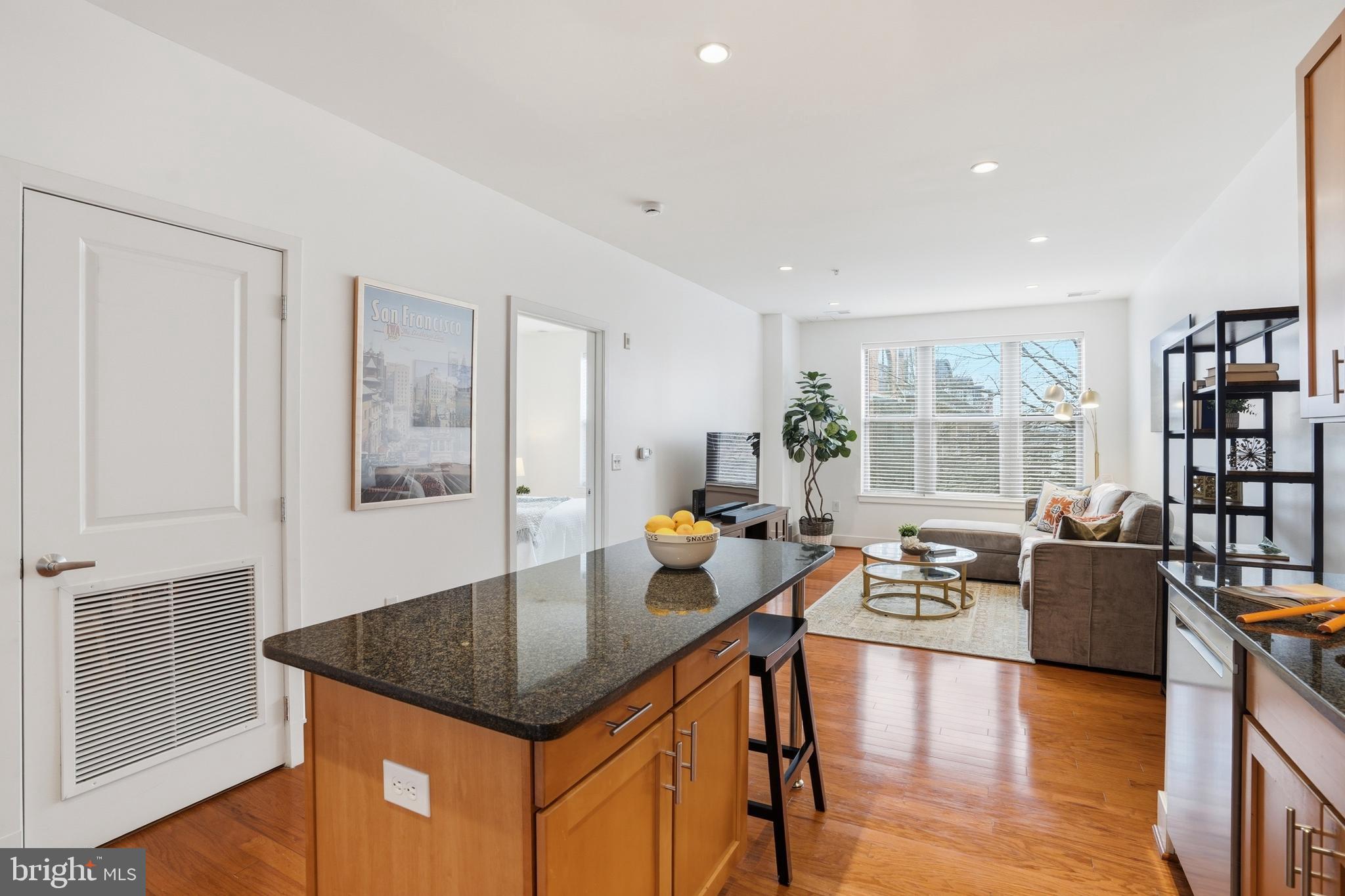 1800 WILSON - Residential