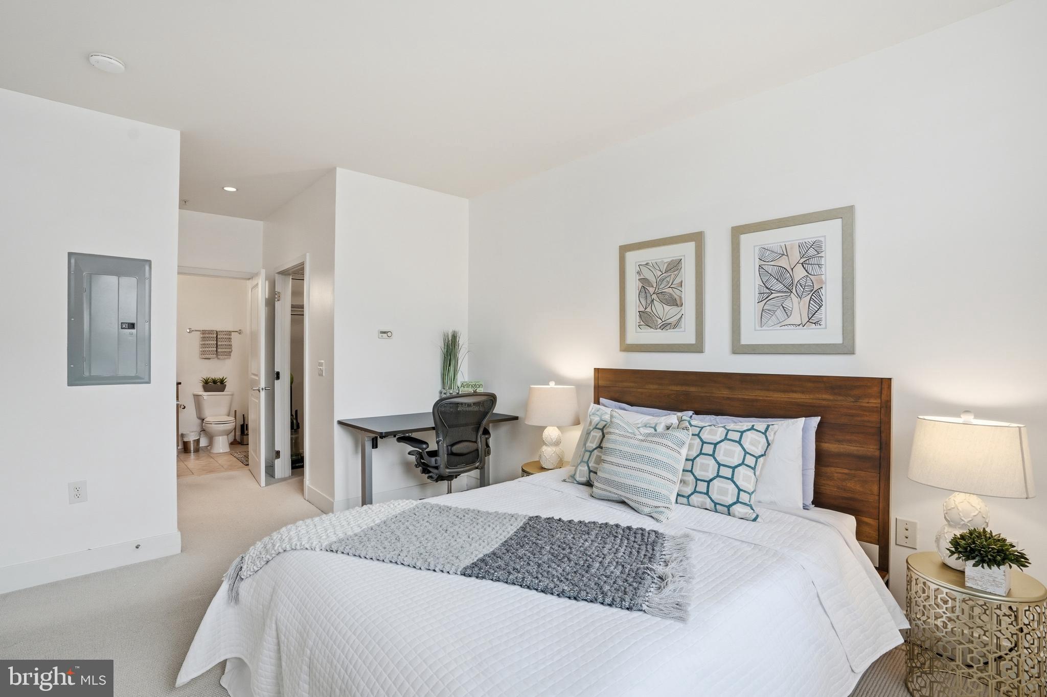 1800 WILSON - Residential