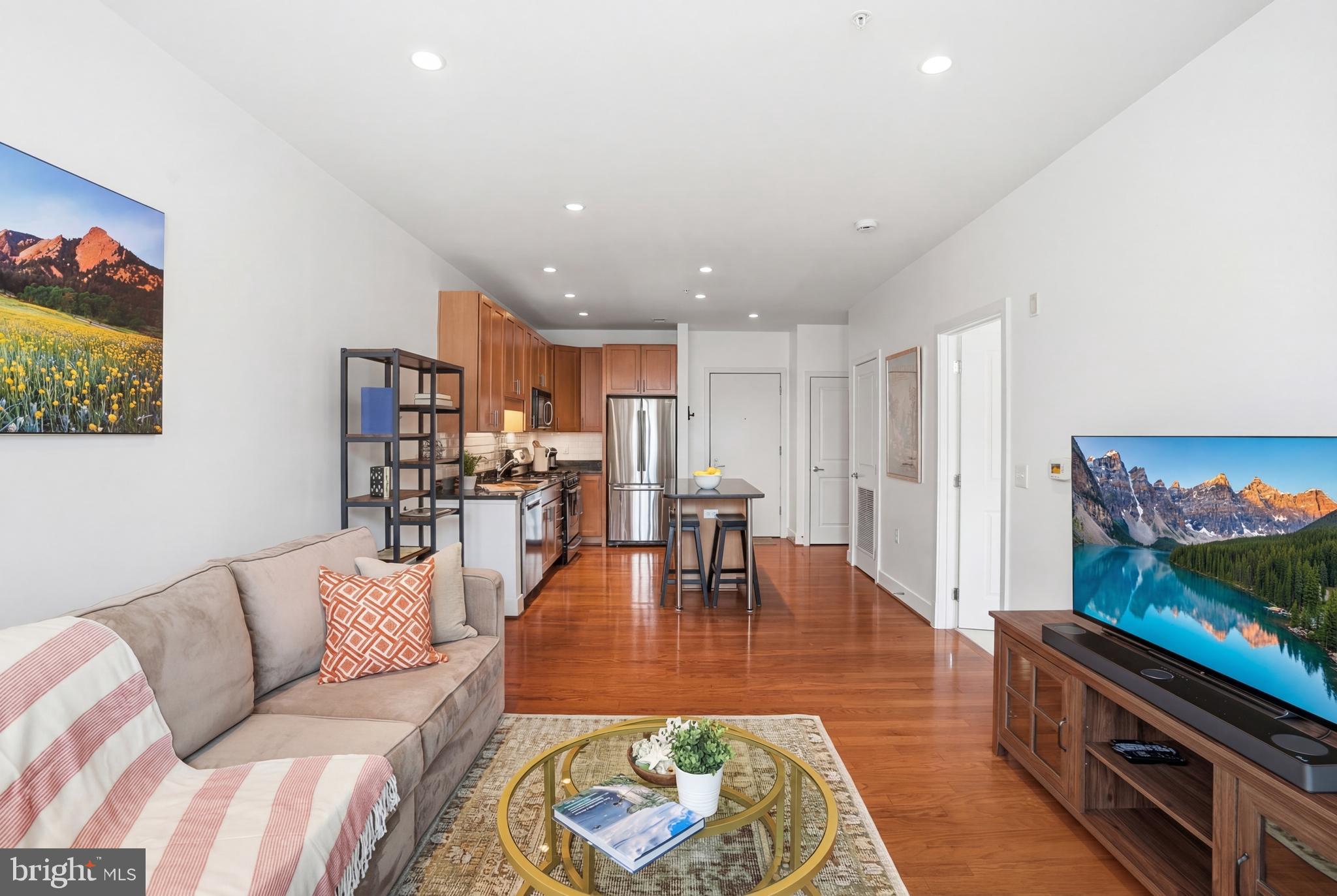 1800 WILSON - Residential