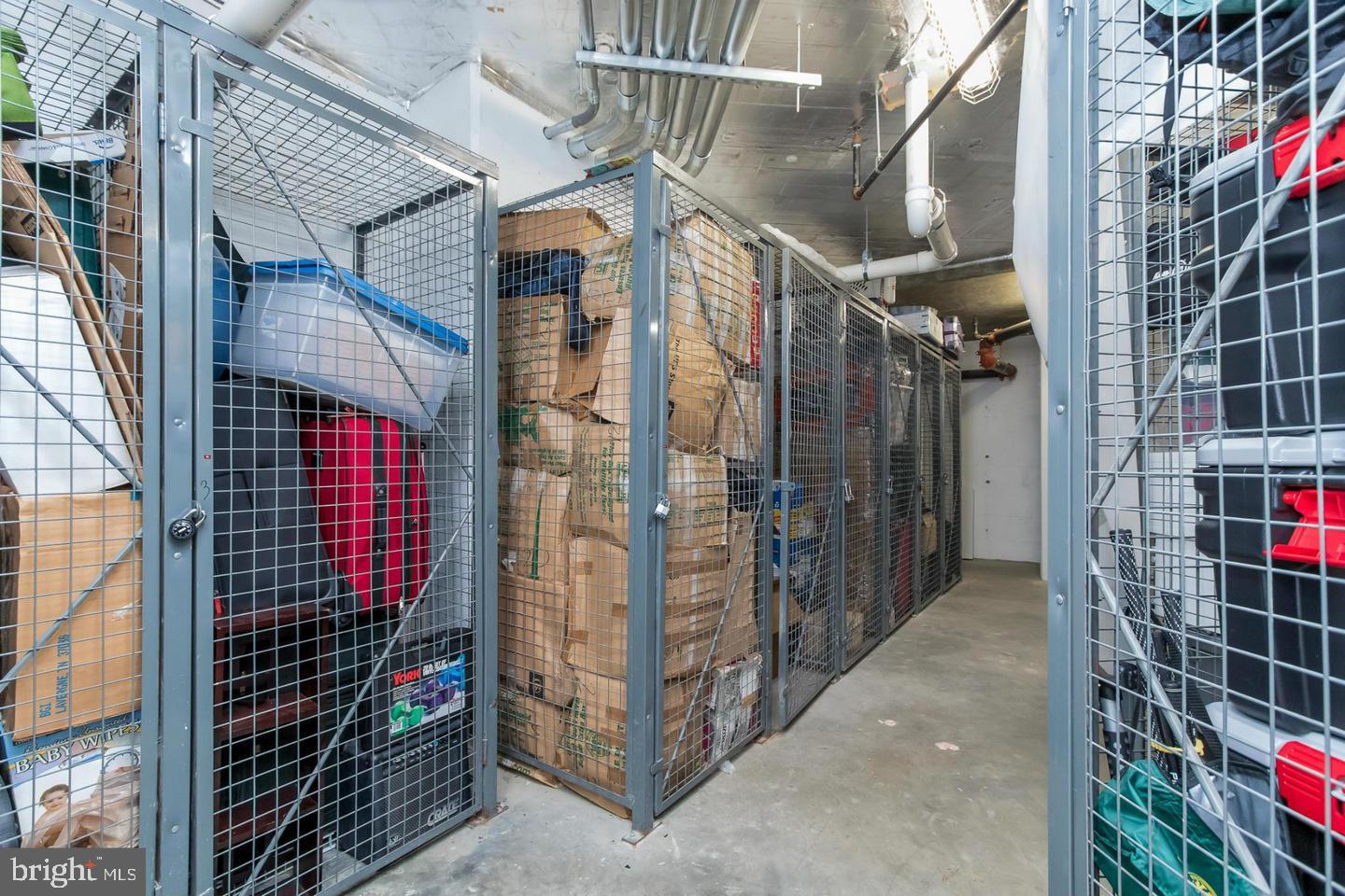 1800 WILSON - Residential