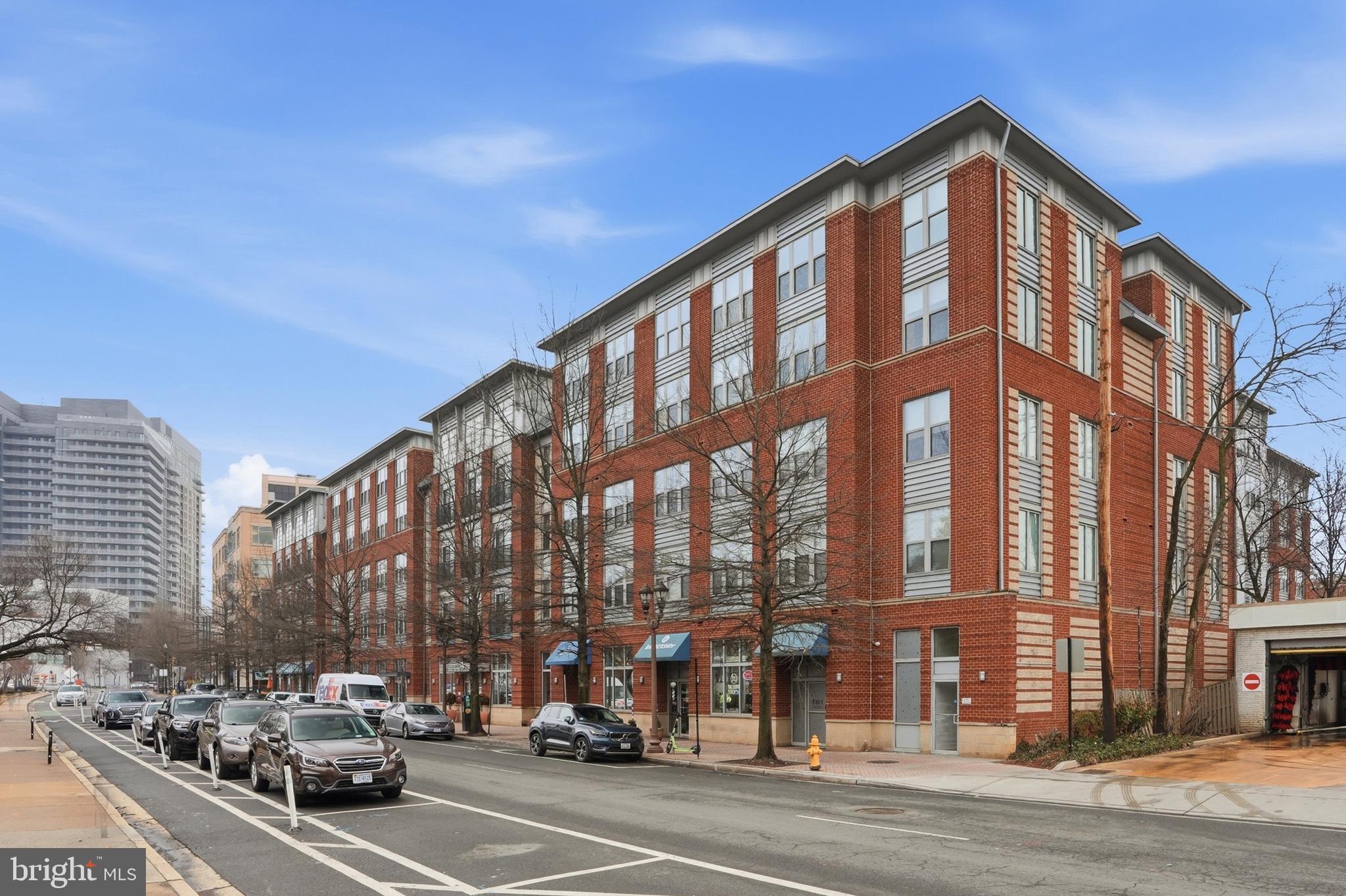 1800 WILSON - Residential