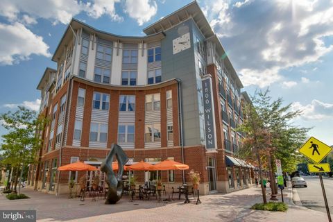 Photo of 1800 Wilson Boulevard #214, ARLINGTON, VA 22201 (MLS # VAAR2069318)
