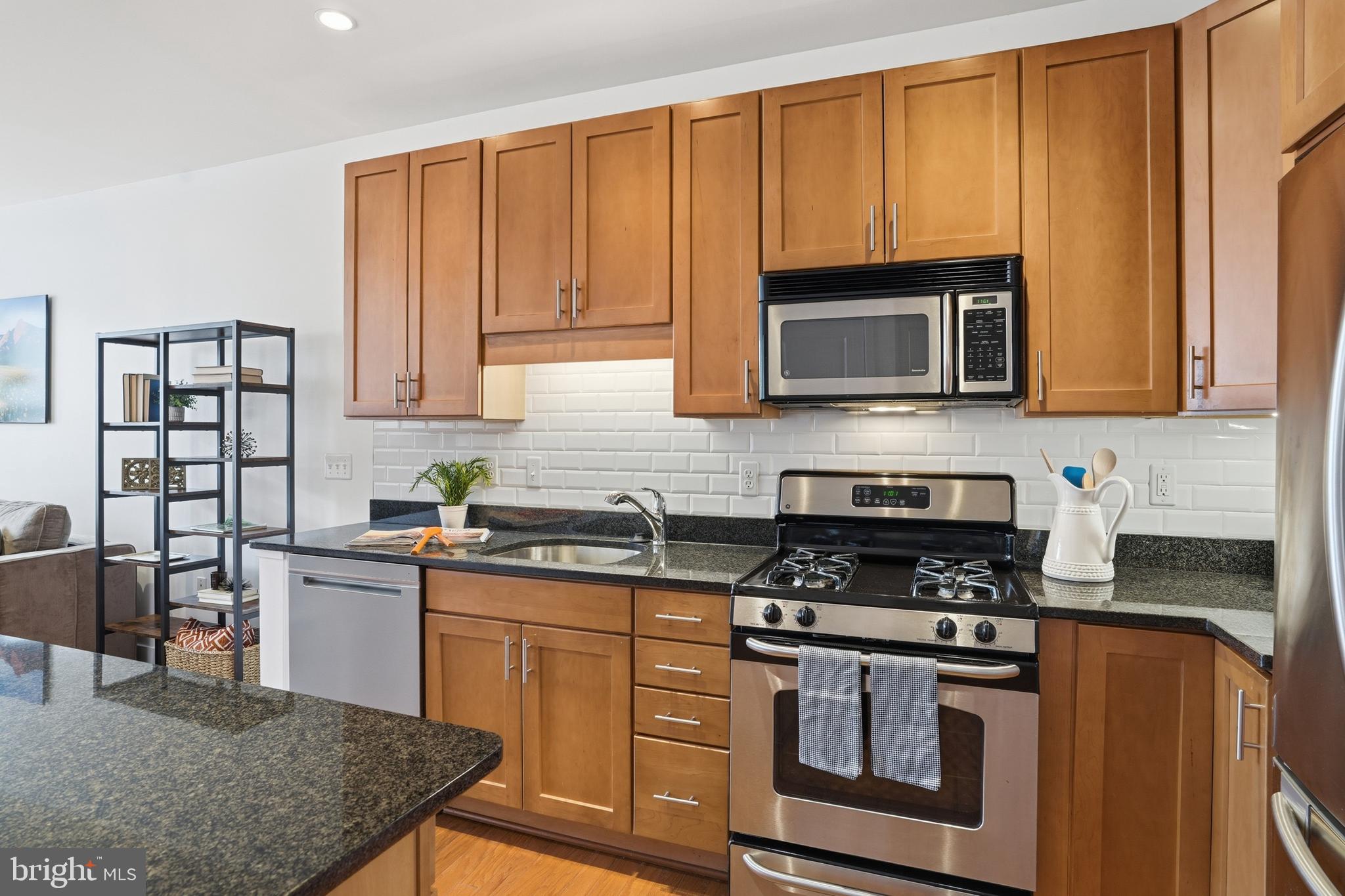 1800 WILSON - Residential