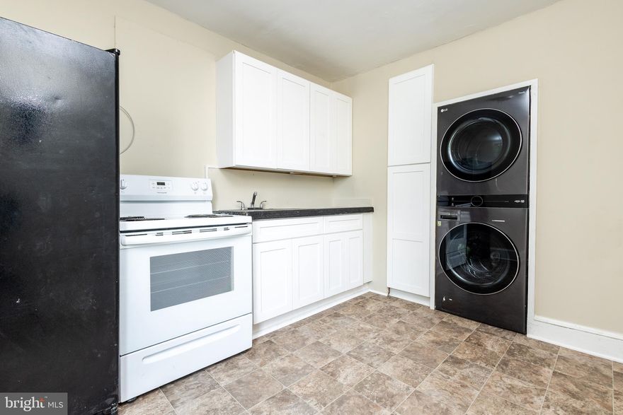 Newly remodeled with vinyl windows, new floors, new paint and an updated layout. New washer and dryer for tenant to use. Kitchen received a new refrigerator and dishwasher.