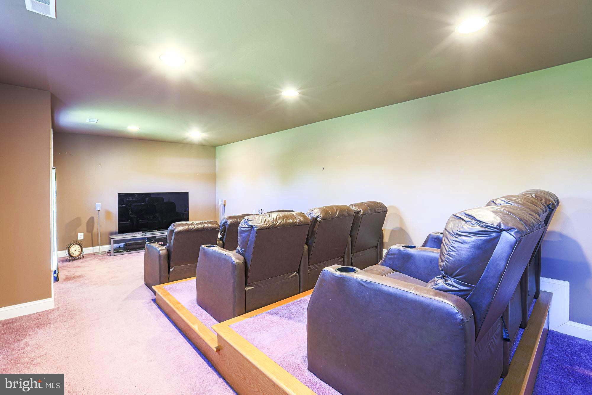 MISSION RIDGE - Residential