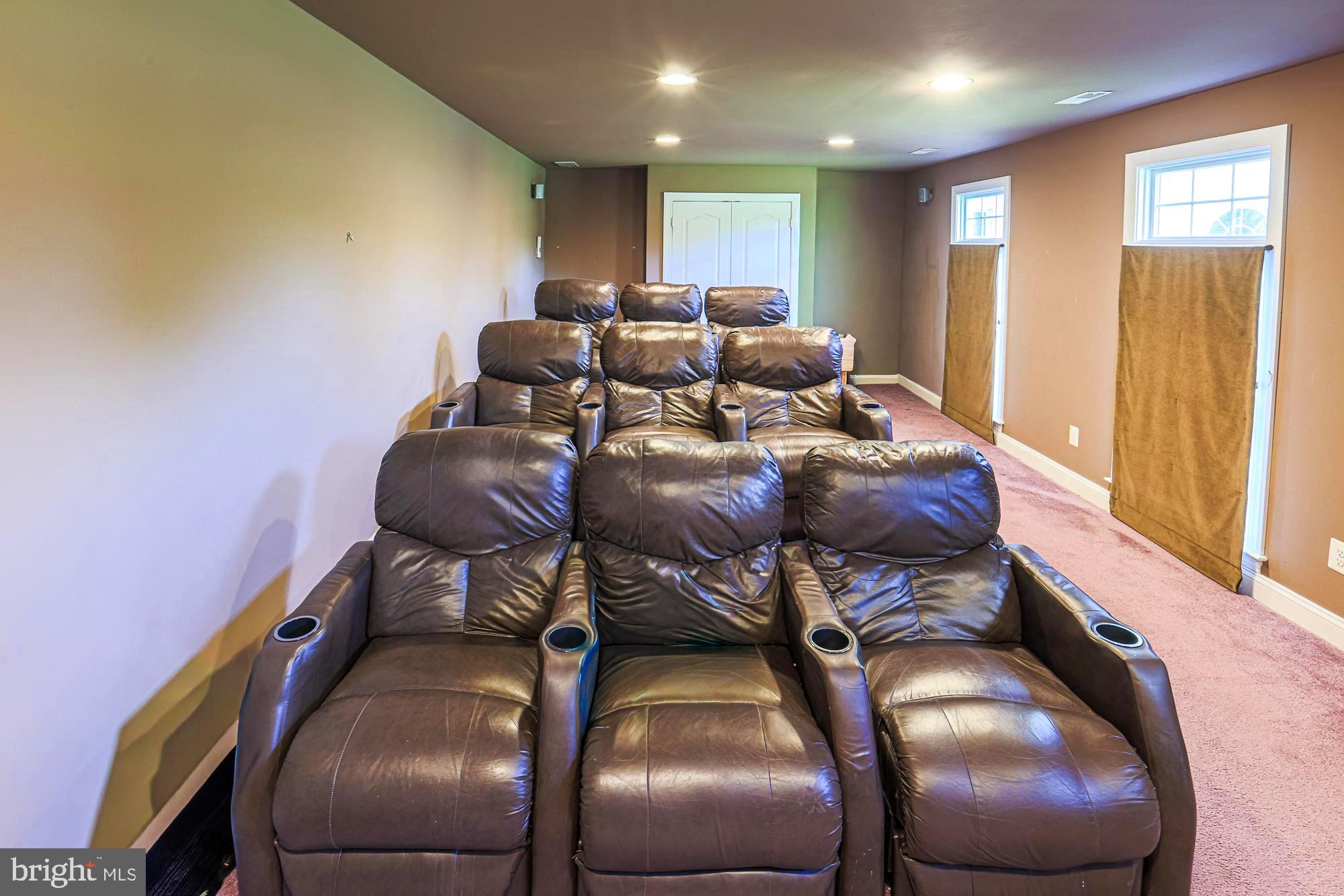 MISSION RIDGE - Residential
