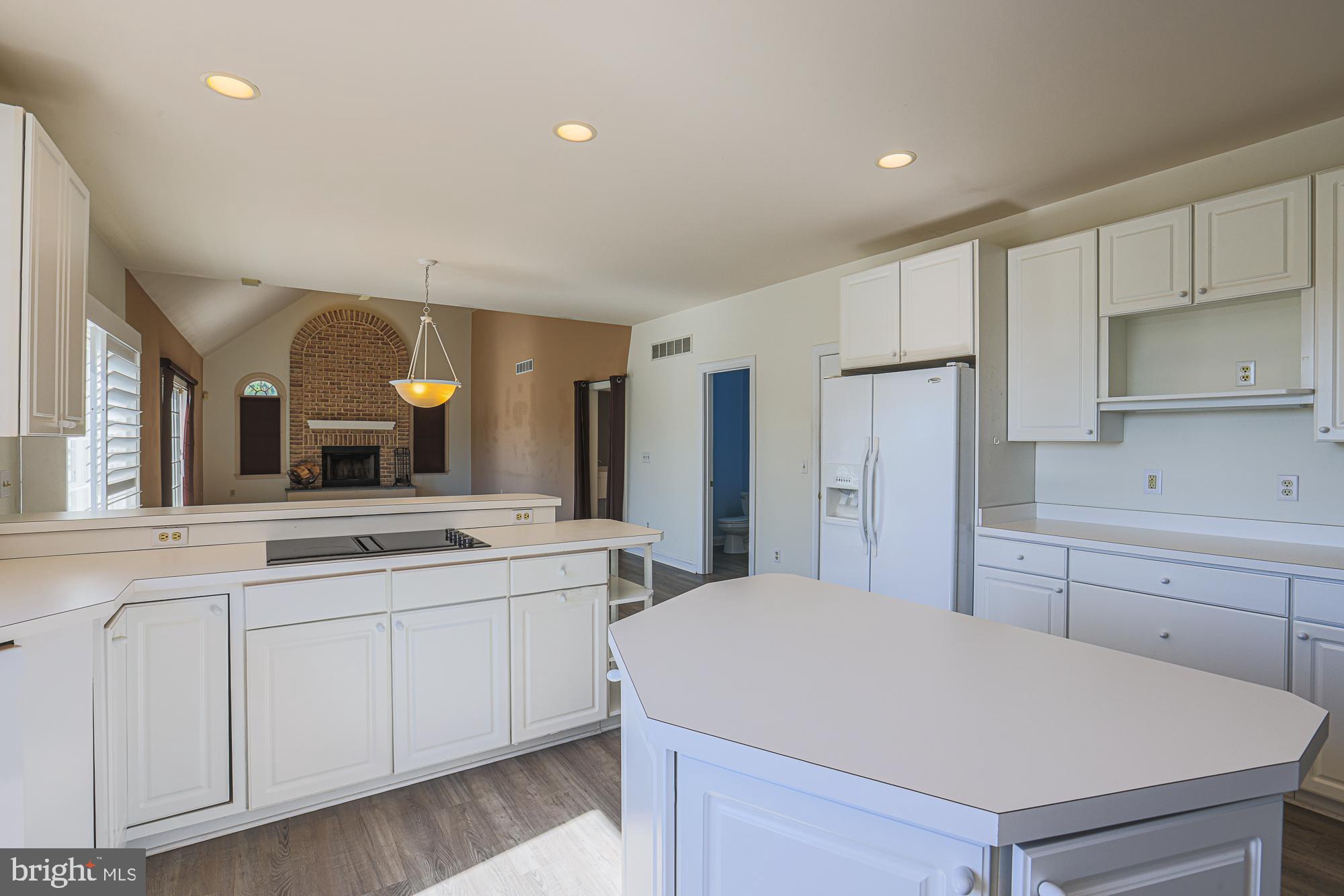 MISSION RIDGE - Residential