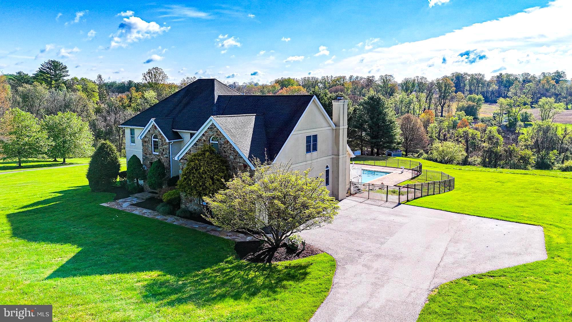 MISSION RIDGE - Residential