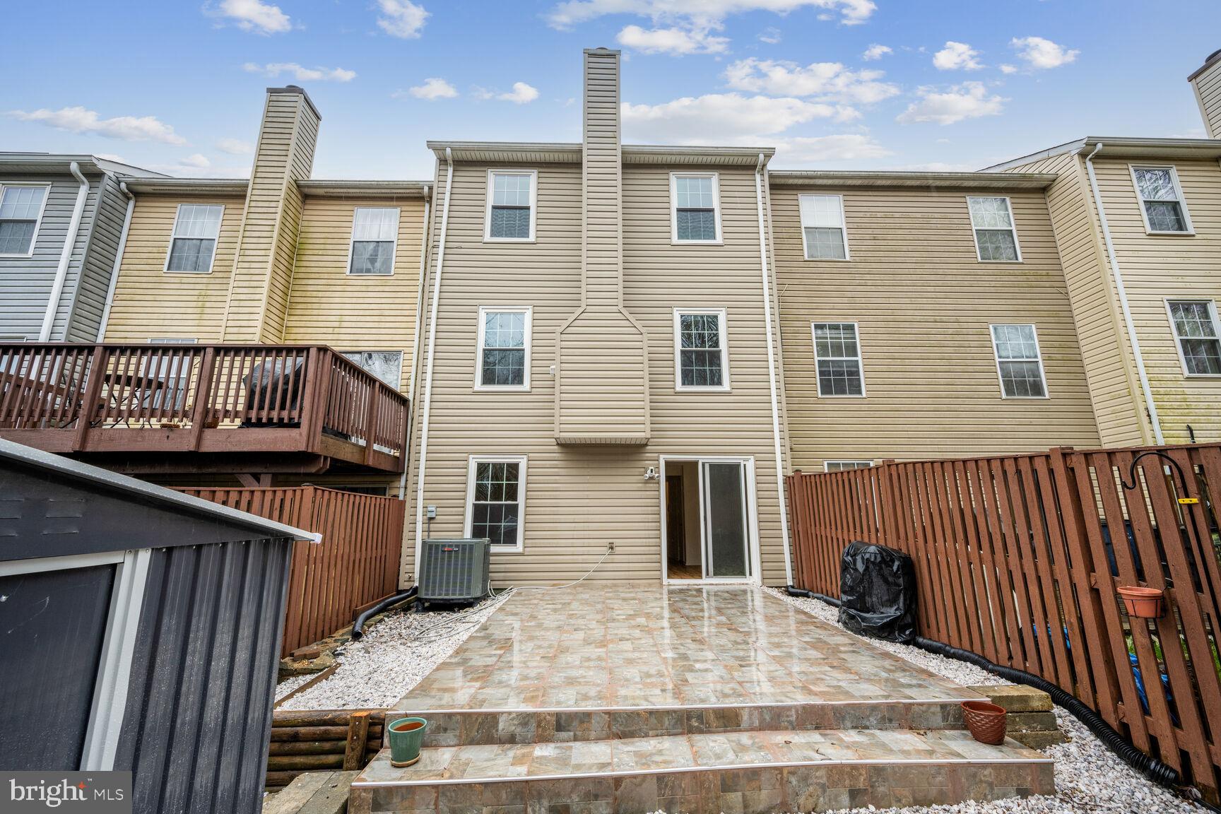 MAYFAIR PLAT 8 - Residential