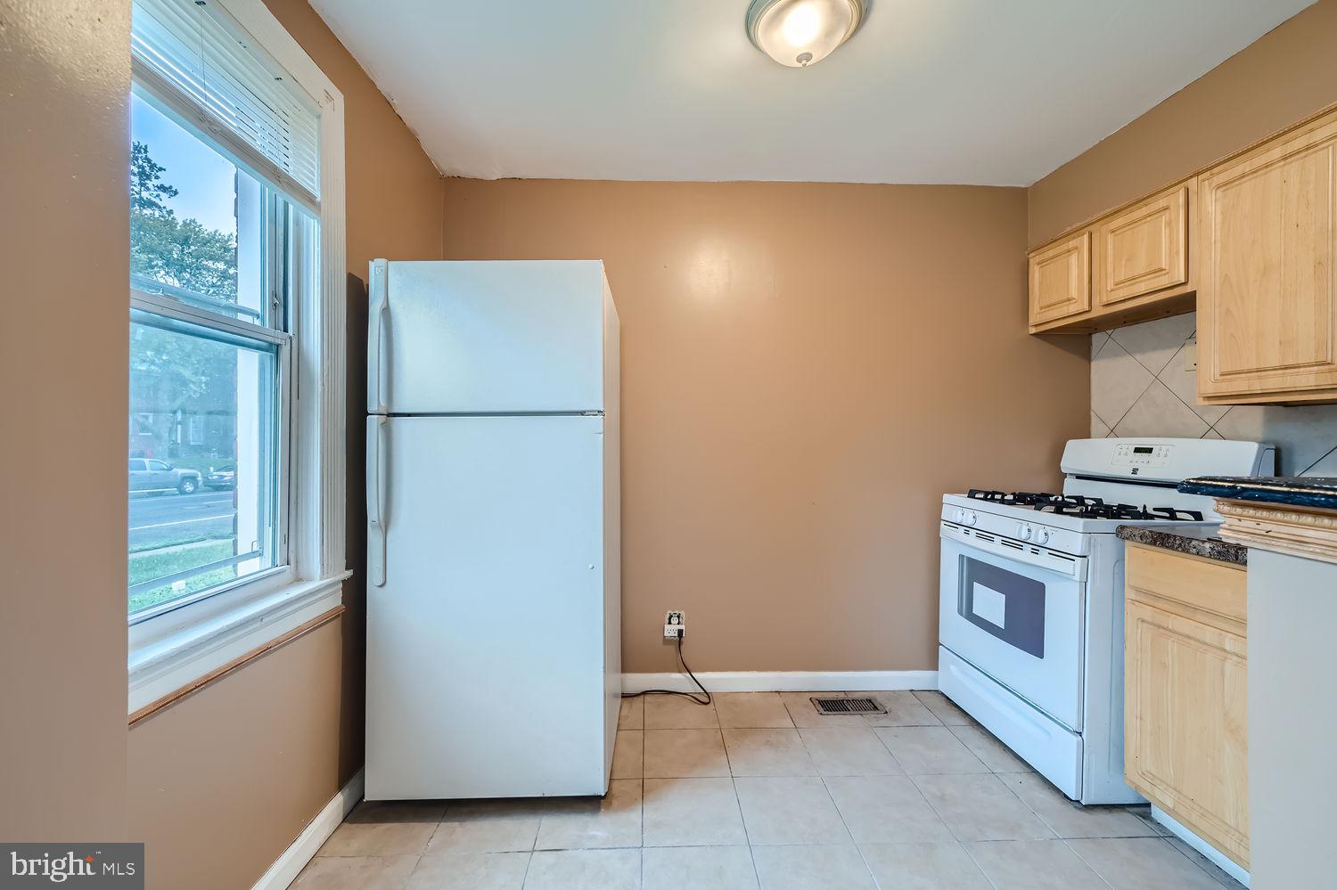 EAST ARLINGTON - Residential Income