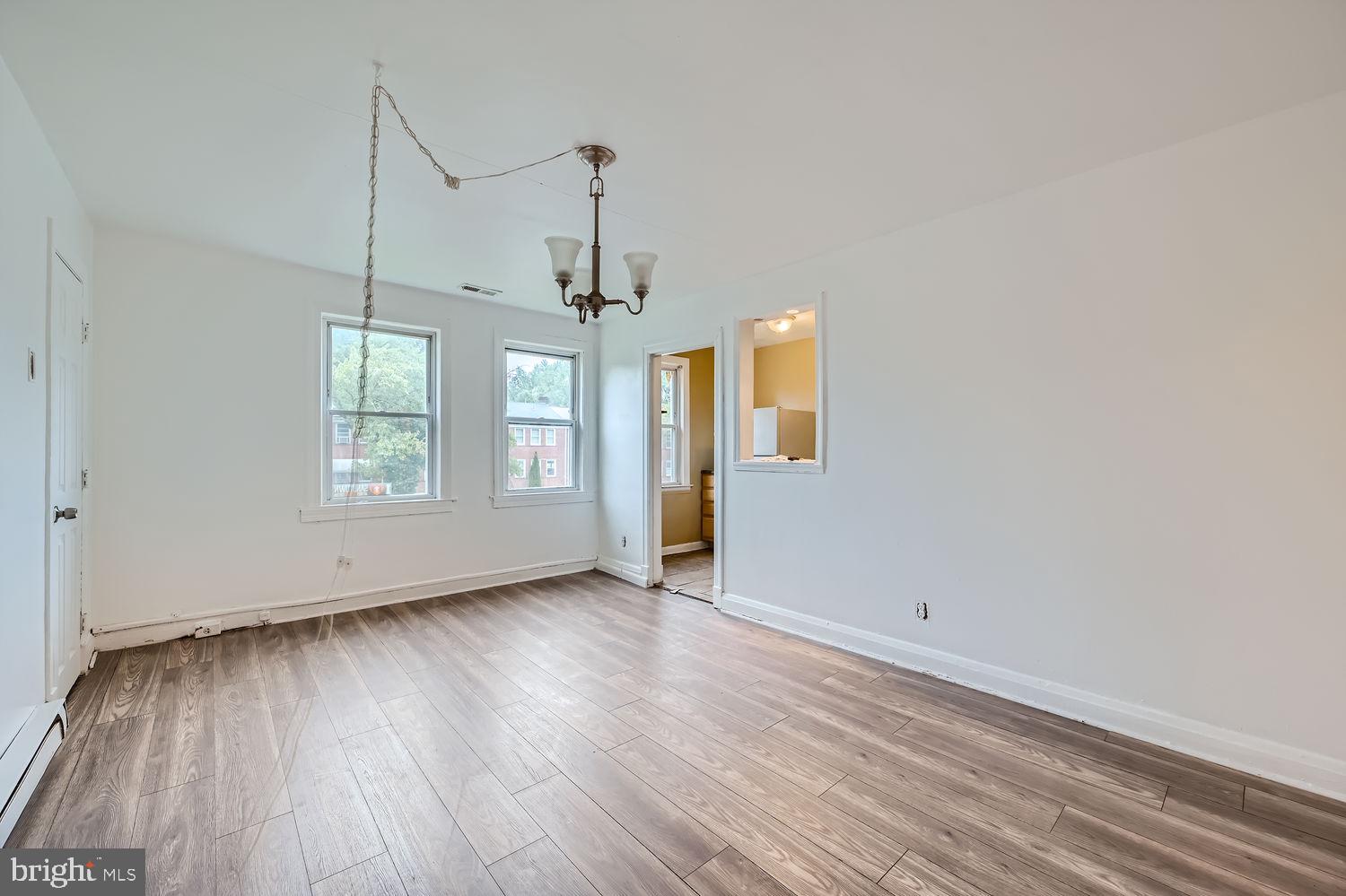 EAST ARLINGTON - Residential Income