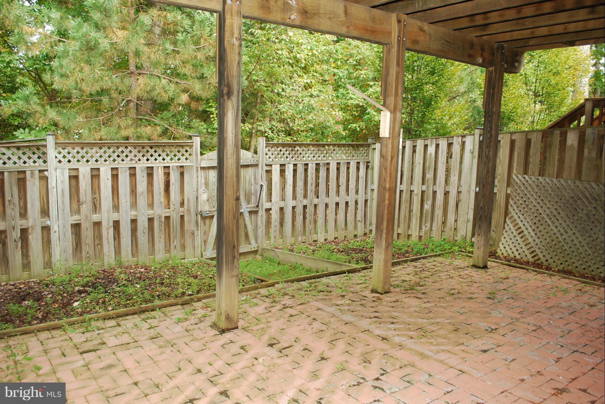 TOWNS AT STUART POINT - Residential