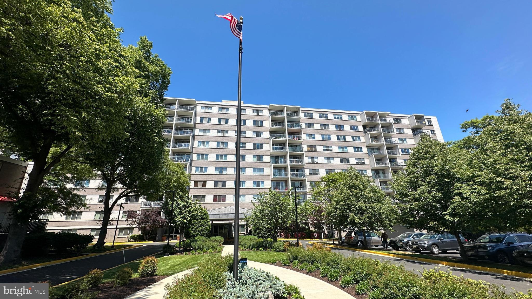 WHITEHALL - Residential