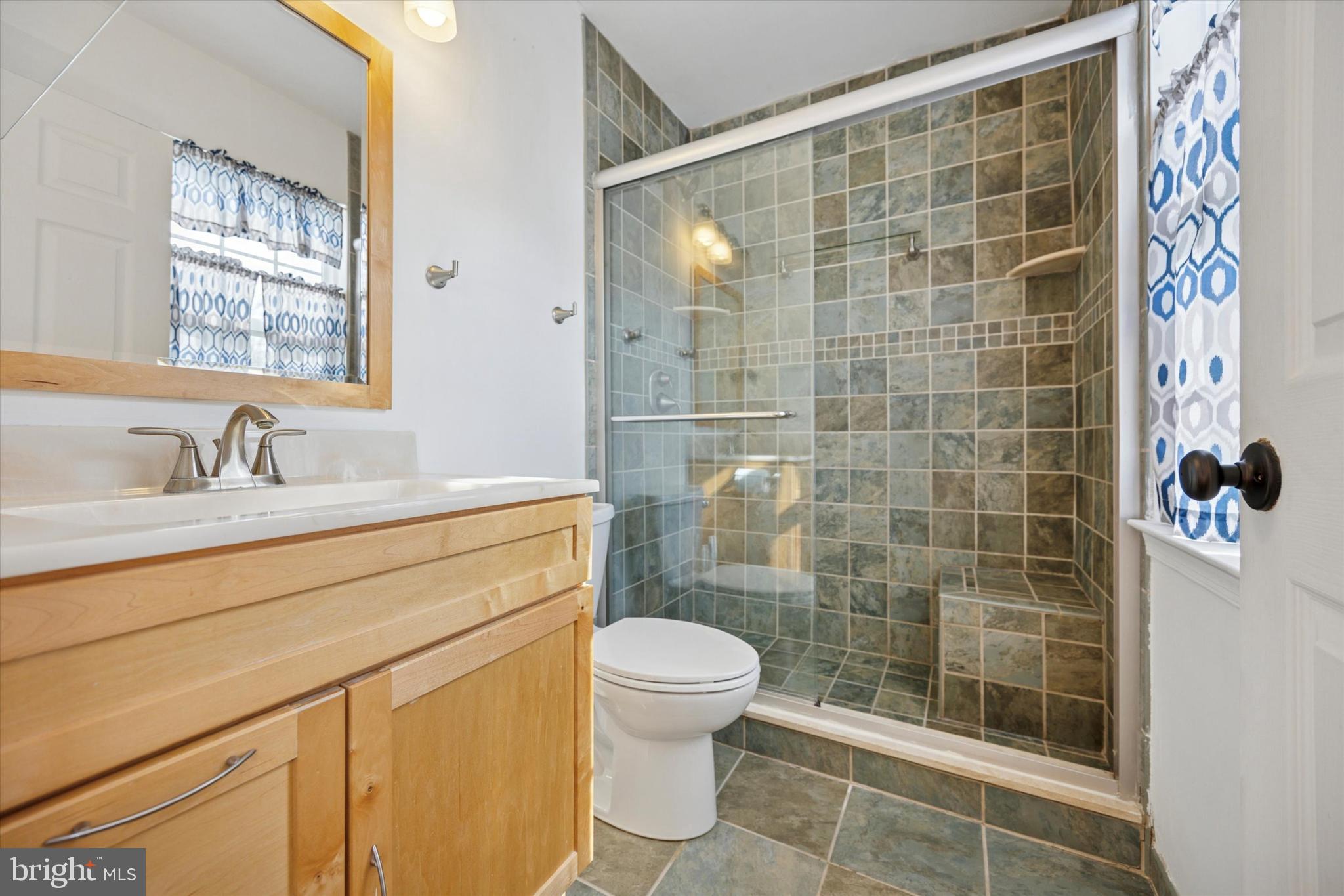 CINNAMON HILL - Residential