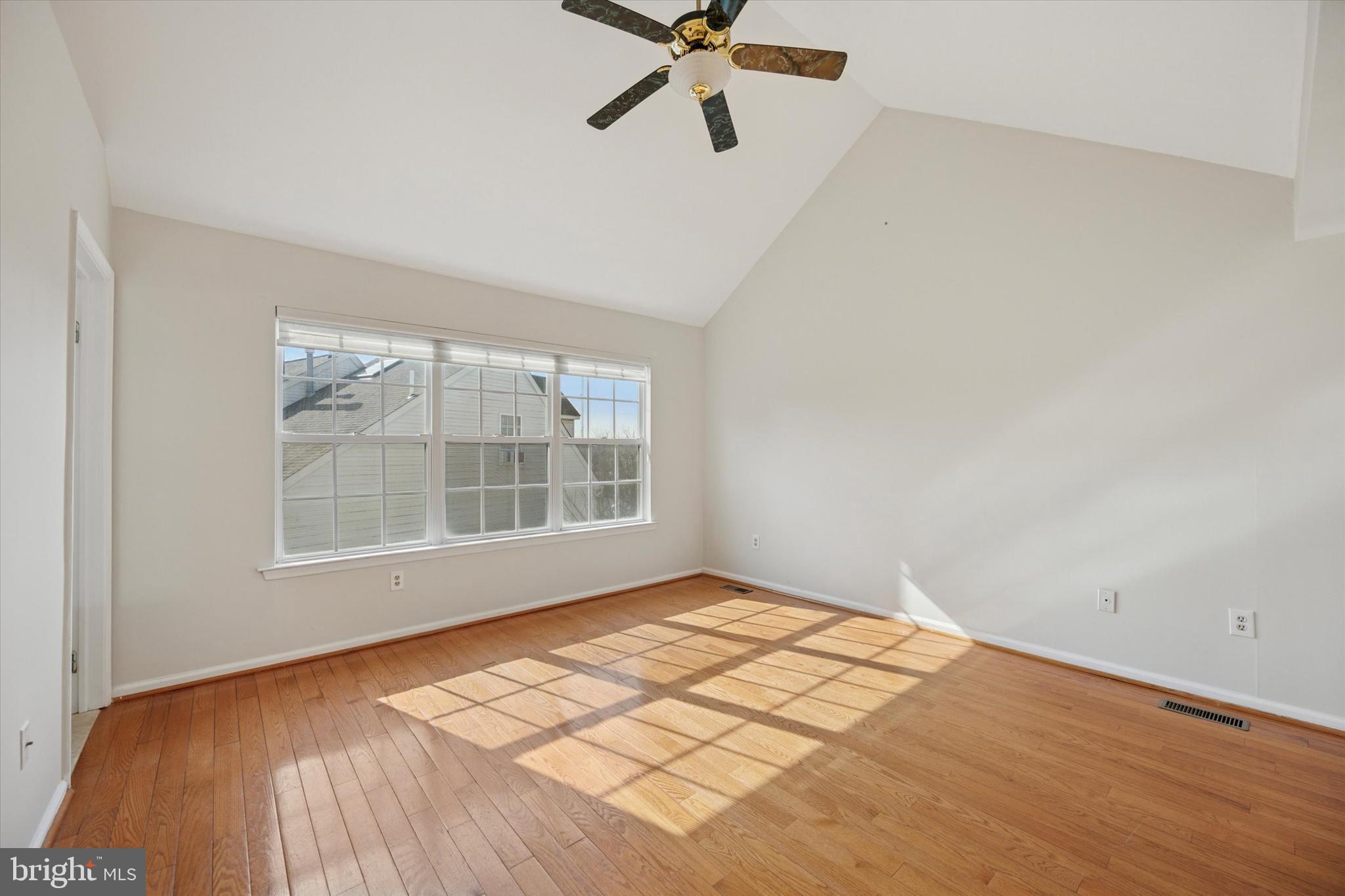 CINNAMON HILL - Residential