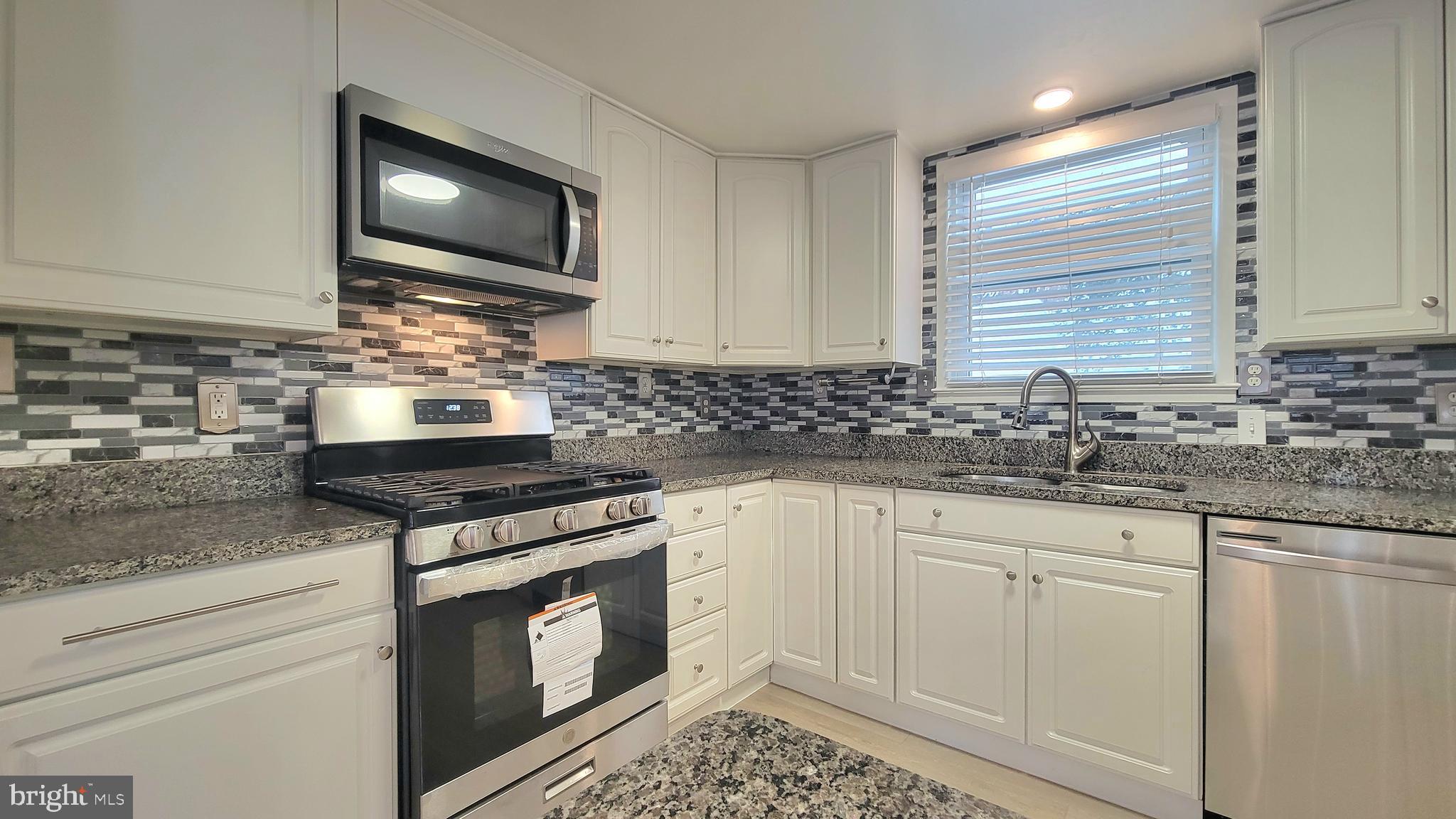 DALE CITY - Residential