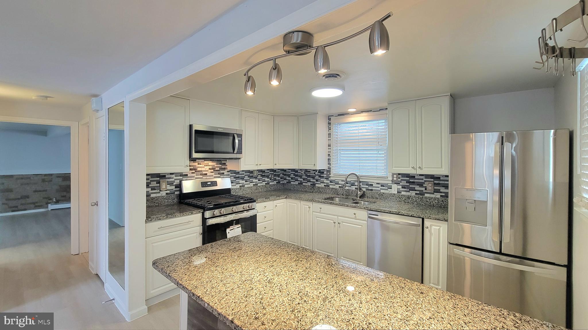 DALE CITY - Residential