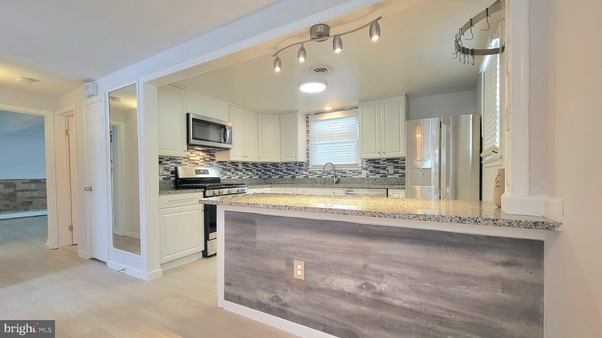 DALE CITY - Residential