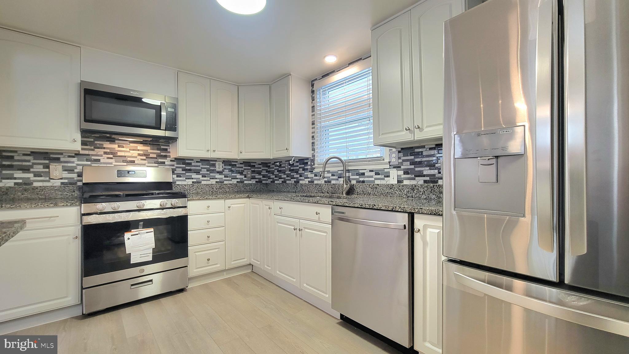 DALE CITY - Residential