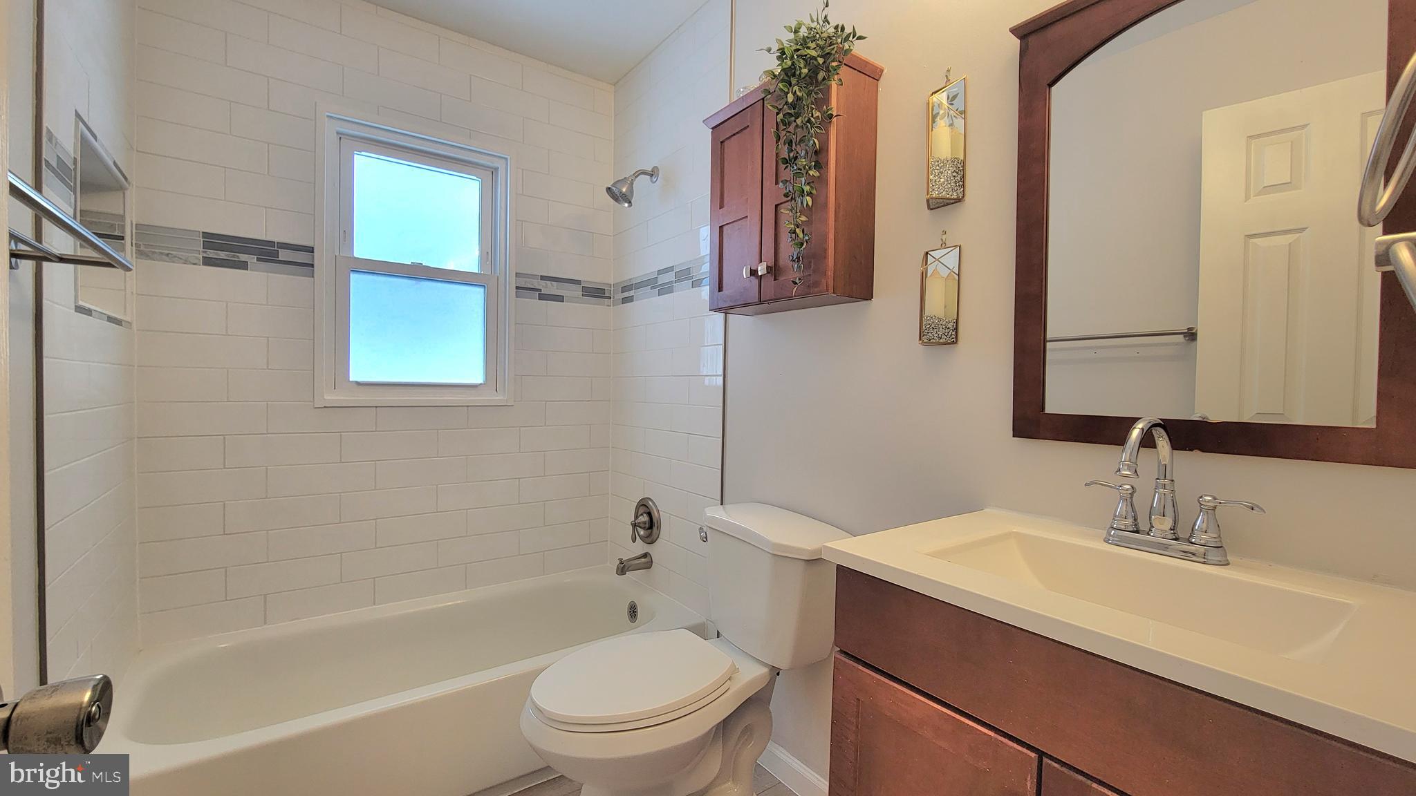 DALE CITY - Residential