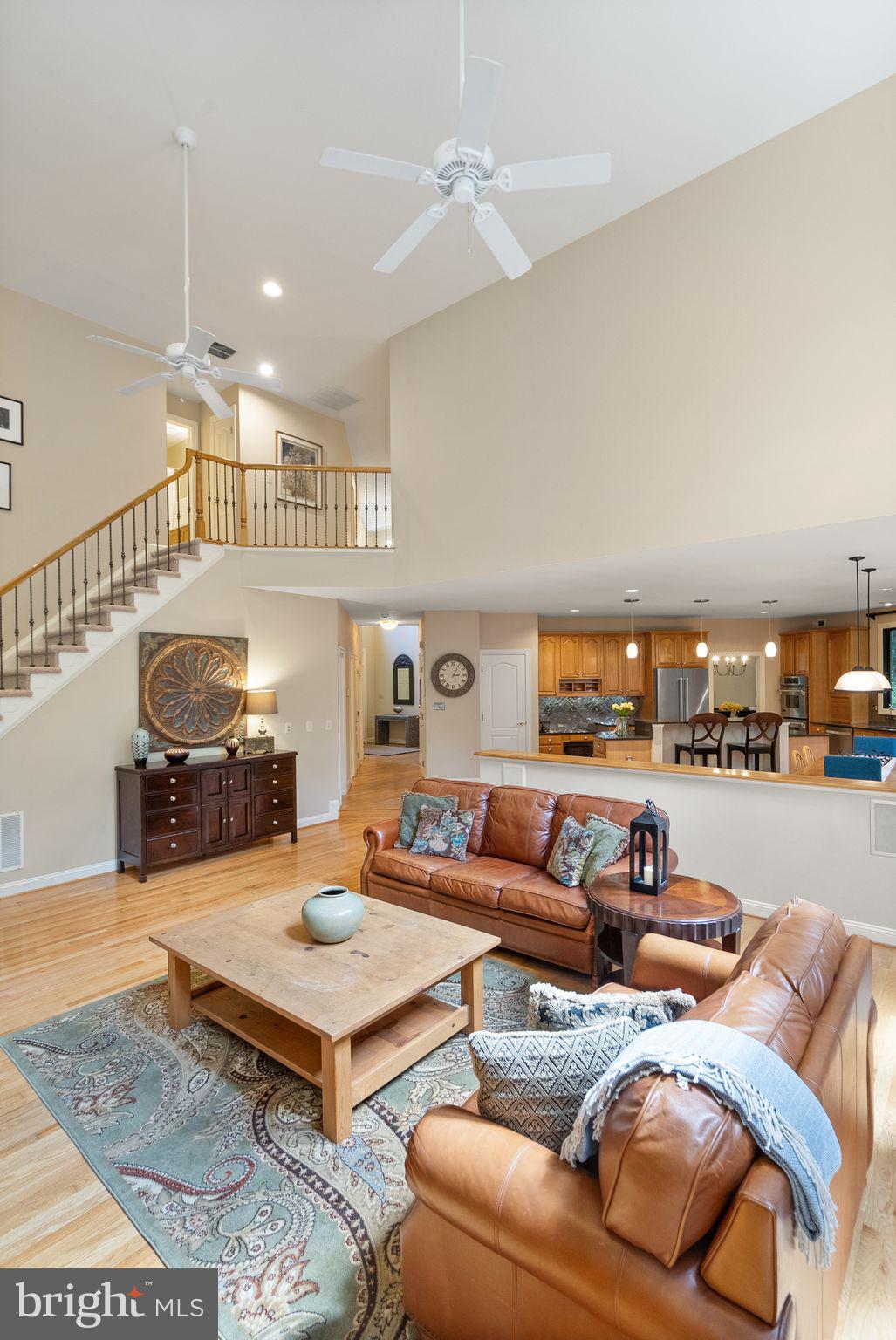 CARIS GLENNE - Residential