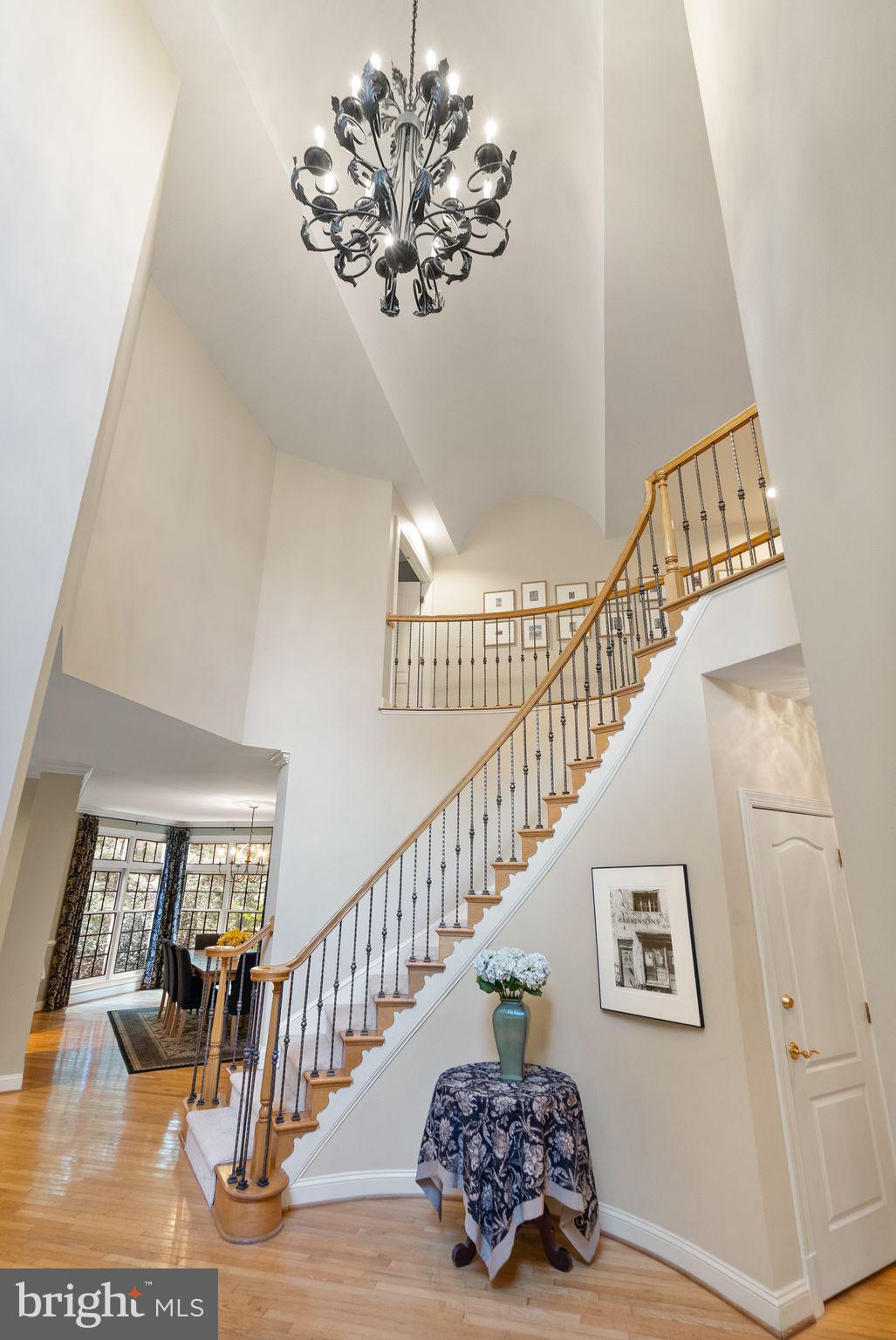 CARIS GLENNE - Residential