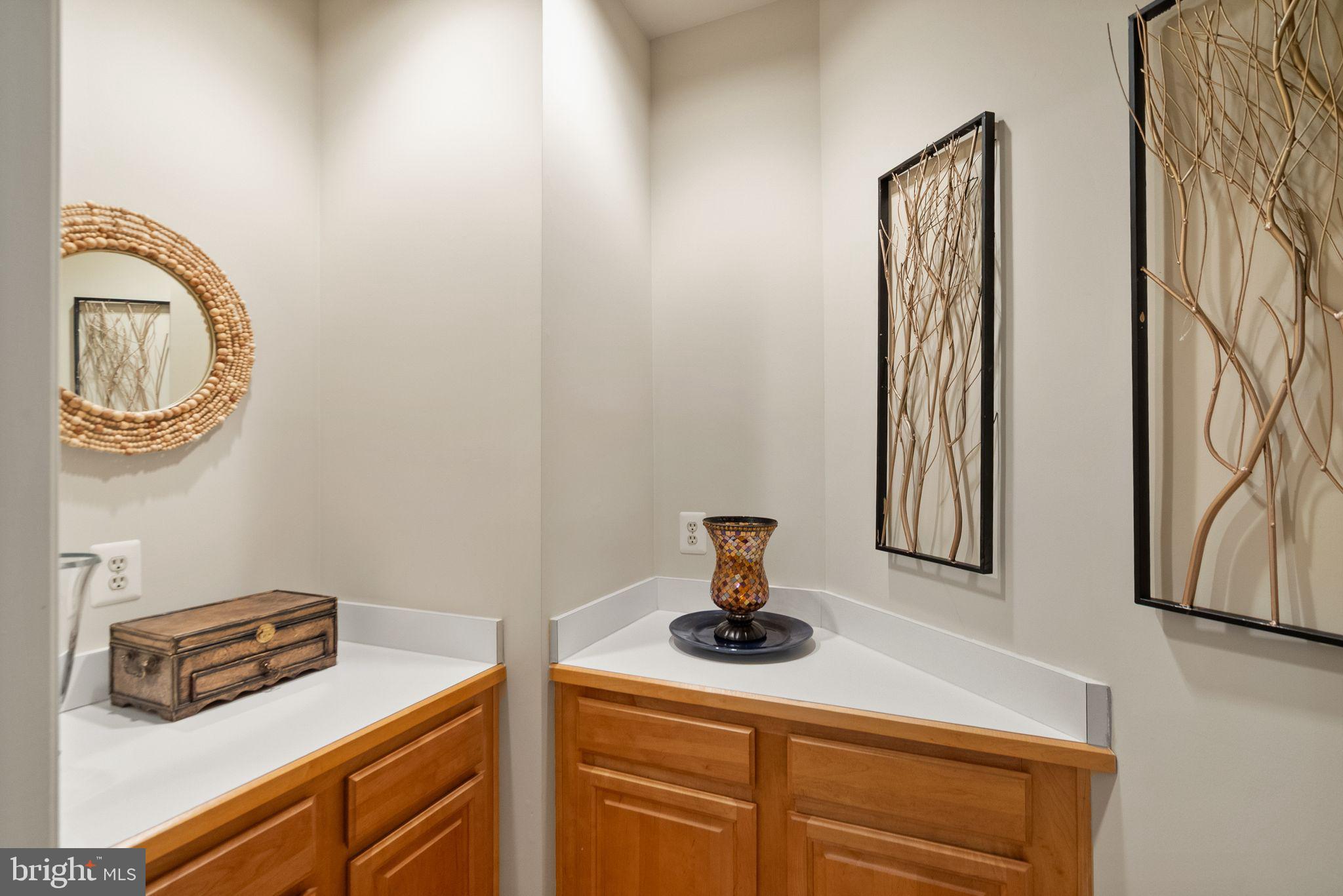 CARIS GLENNE - Residential