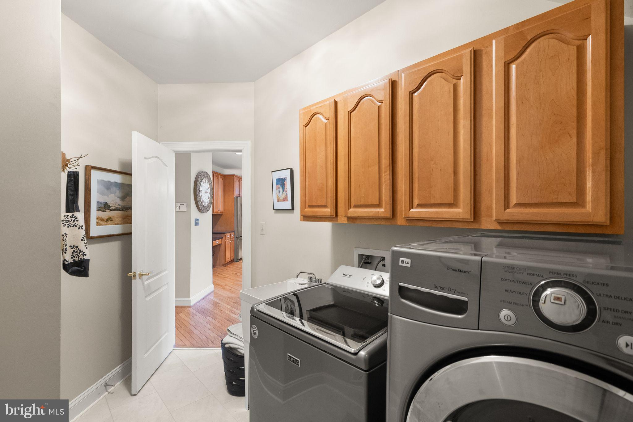 CARIS GLENNE - Residential