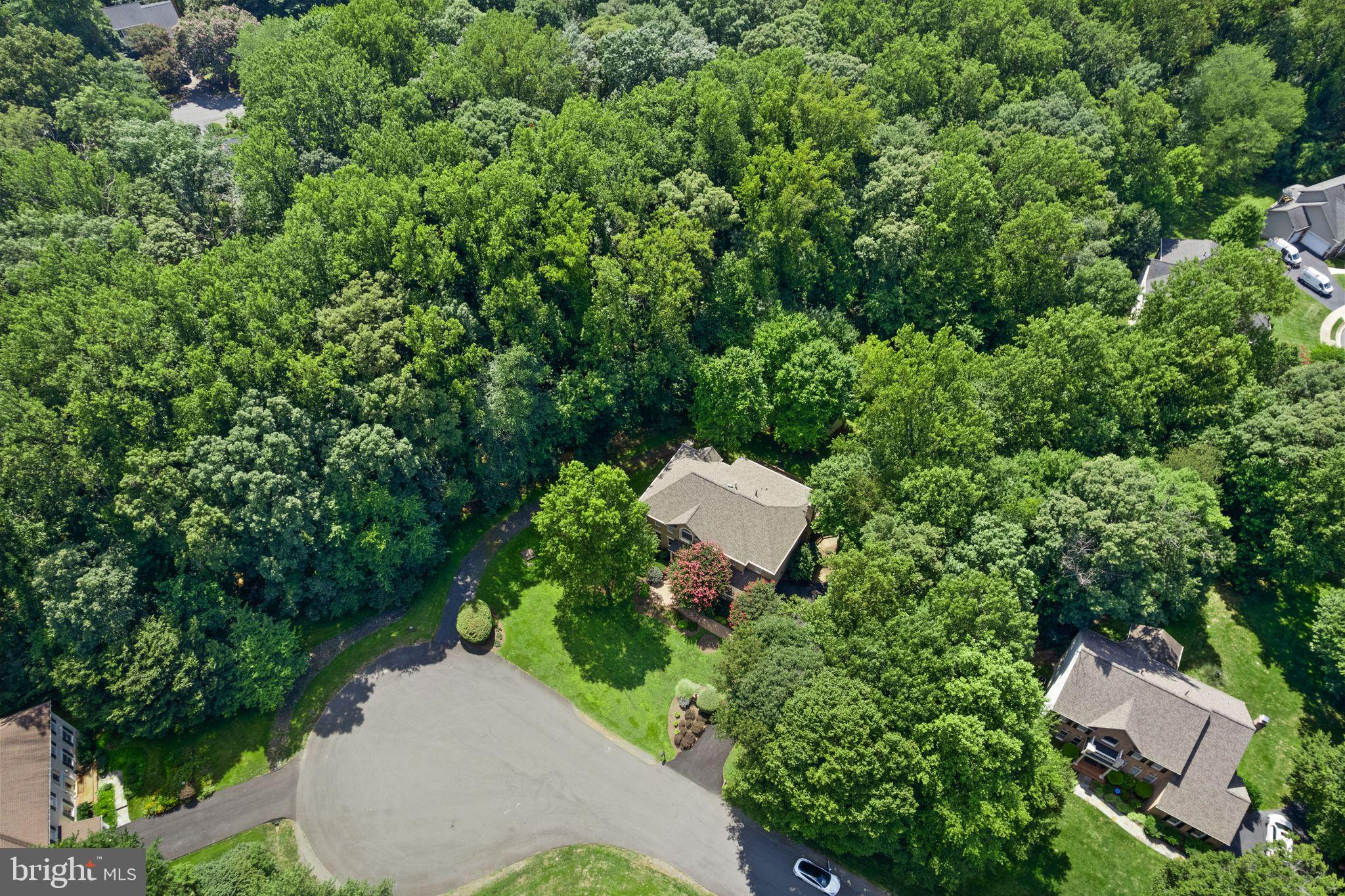 CARIS GLENNE - Residential