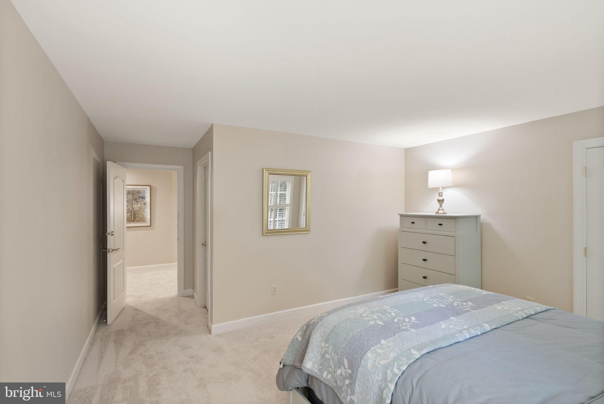 CARIS GLENNE - Residential