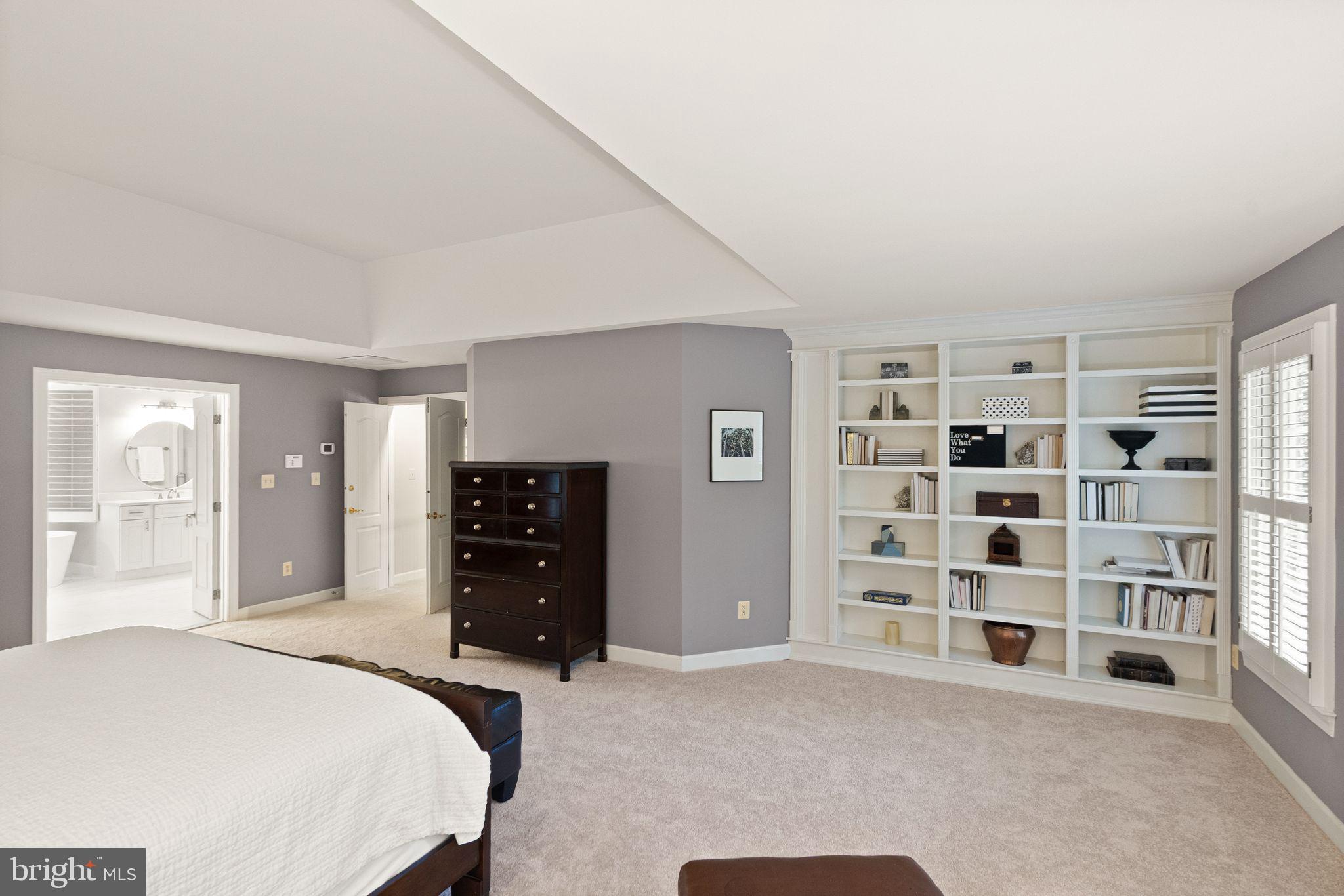 CARIS GLENNE - Residential