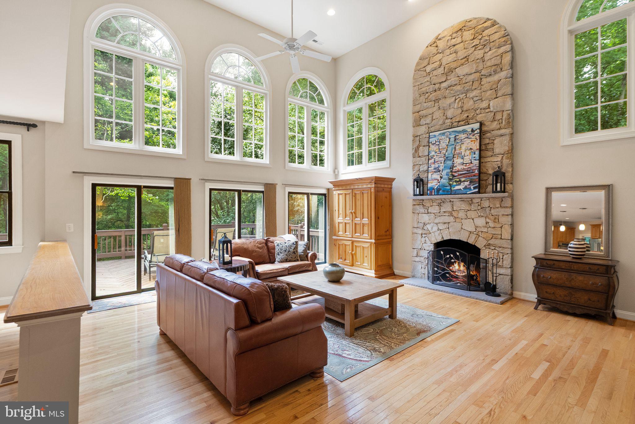 CARIS GLENNE - Residential