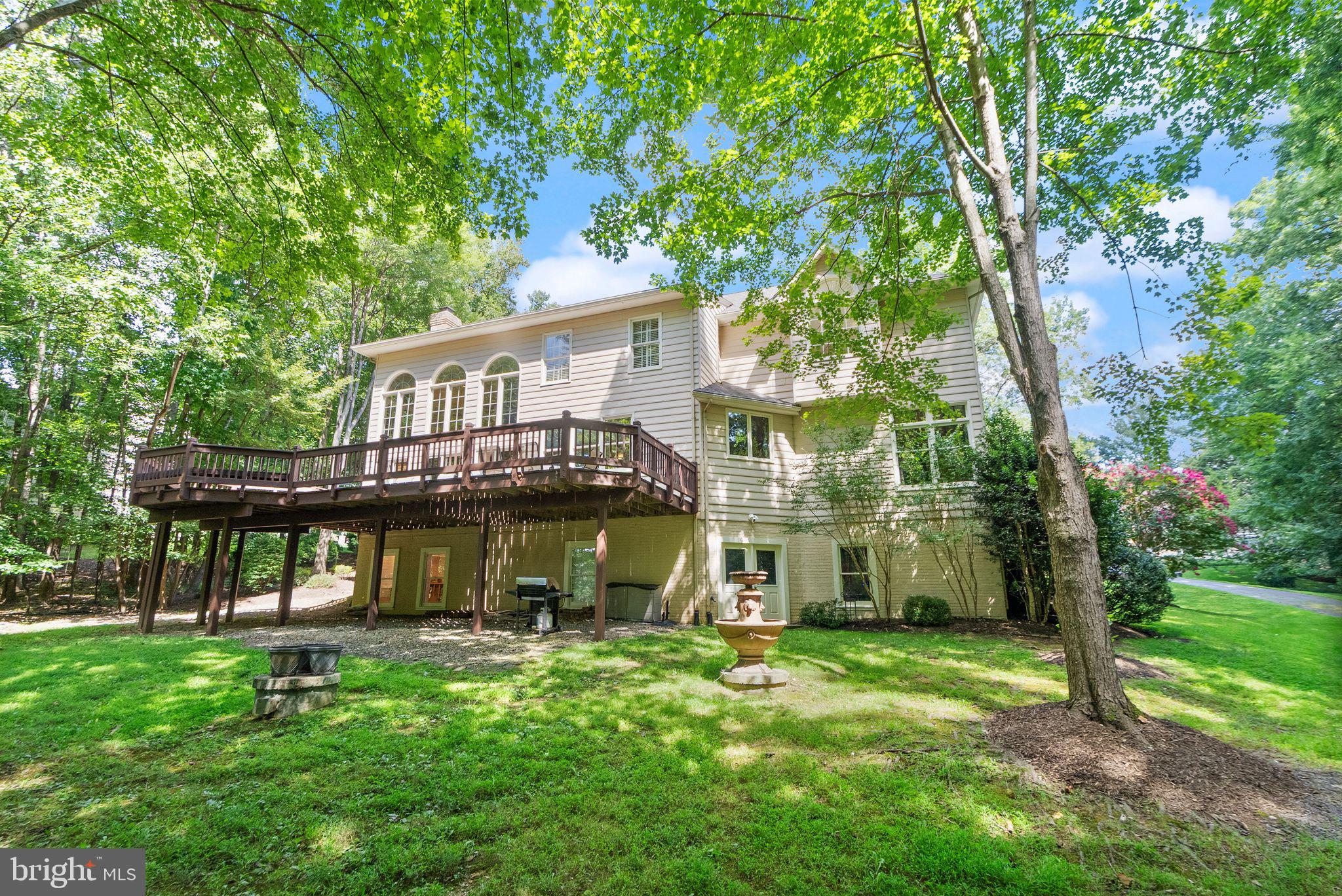 CARIS GLENNE - Residential